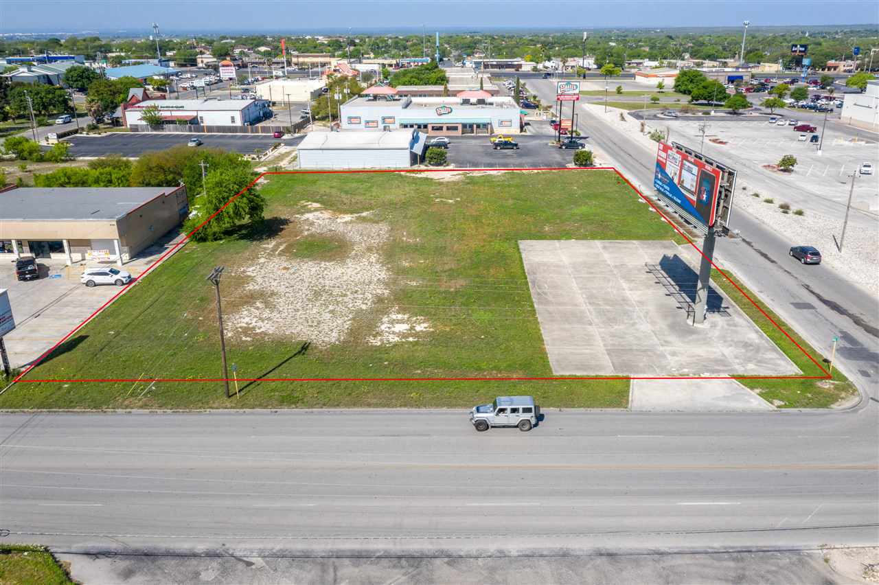 Image 6 of 15 For 2122 Bedell  