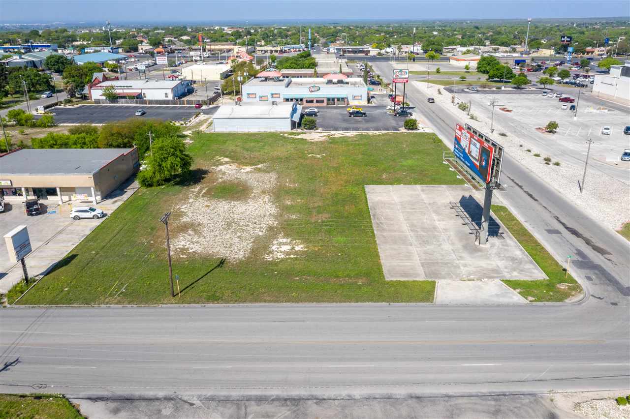 Image 8 of 15 For 2122 Bedell  