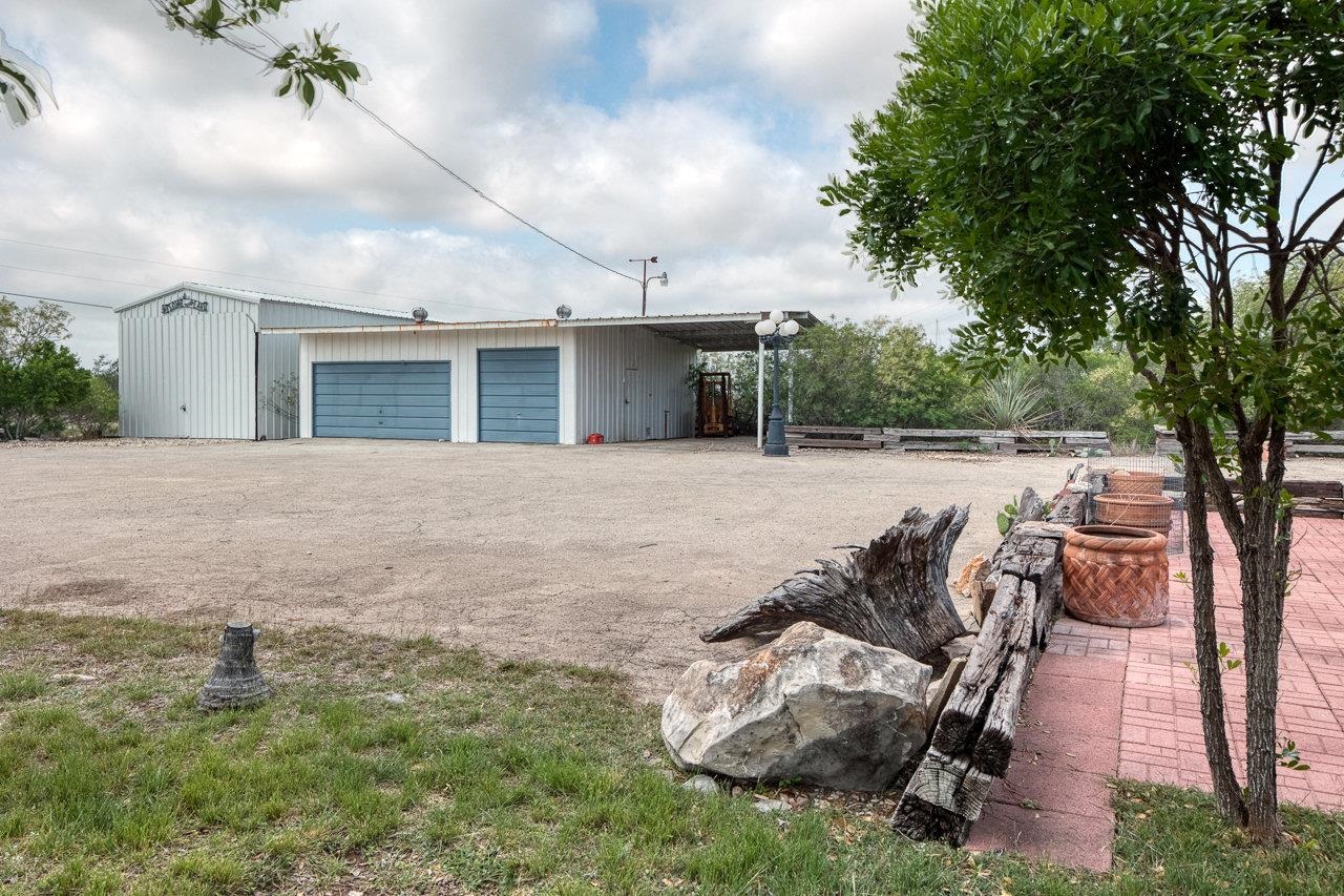 Image 8 of 48 For 806 Camino Real St.