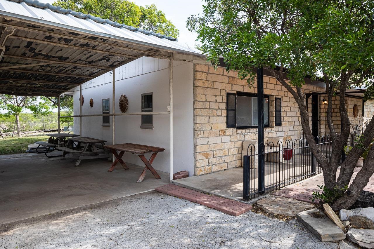 Image 9 of 48 For 806 Camino Real St.