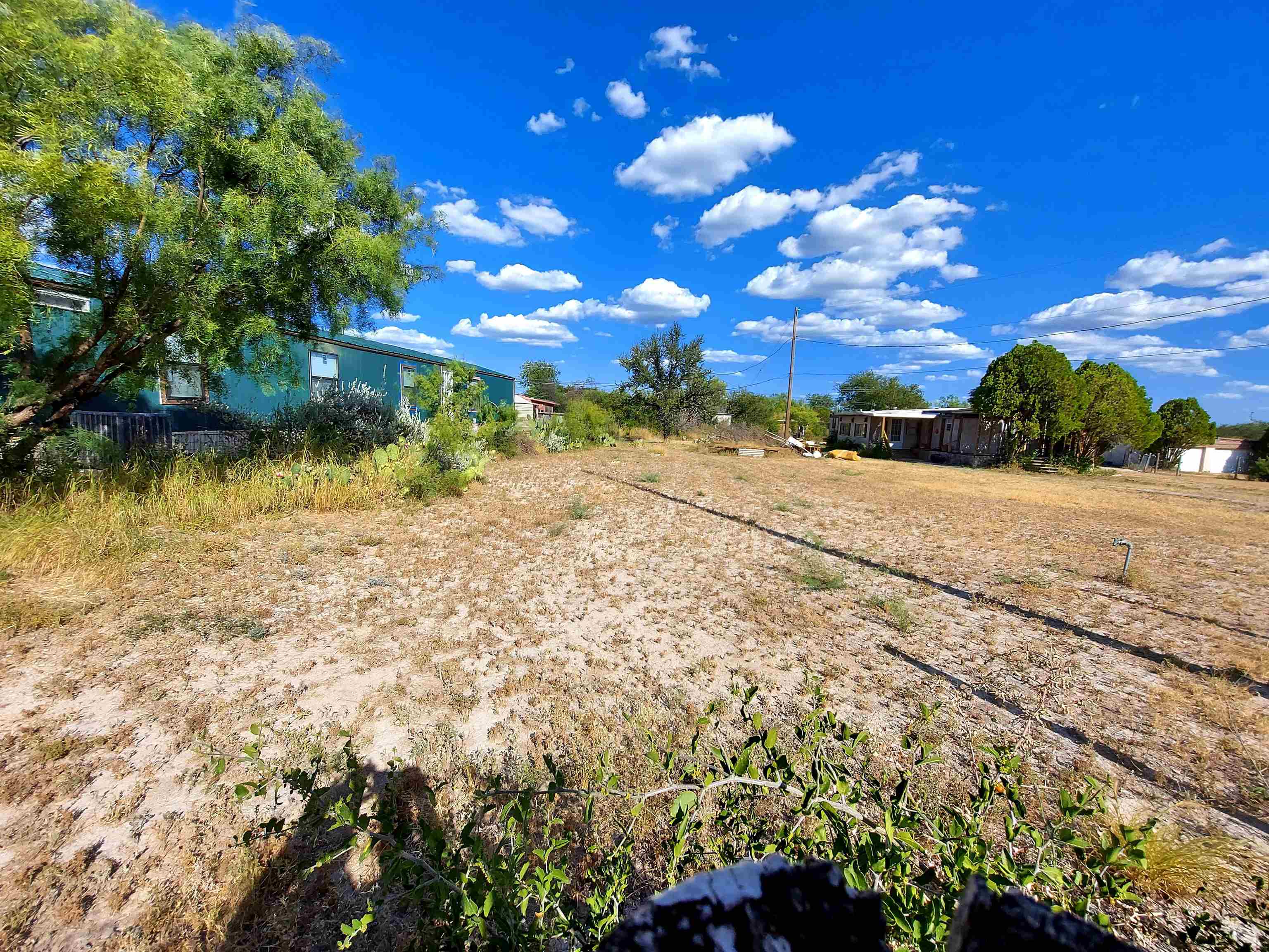 Image 2 of 3 For Lot 9 Floyd  