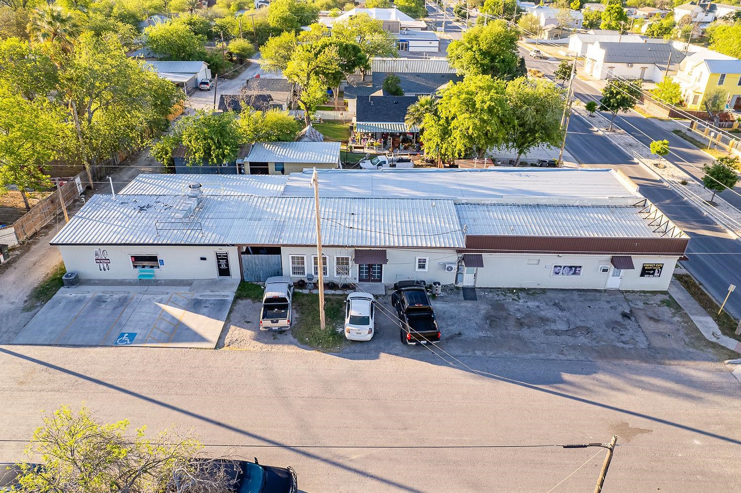 Image 14 of 50 For 515 Main N 
