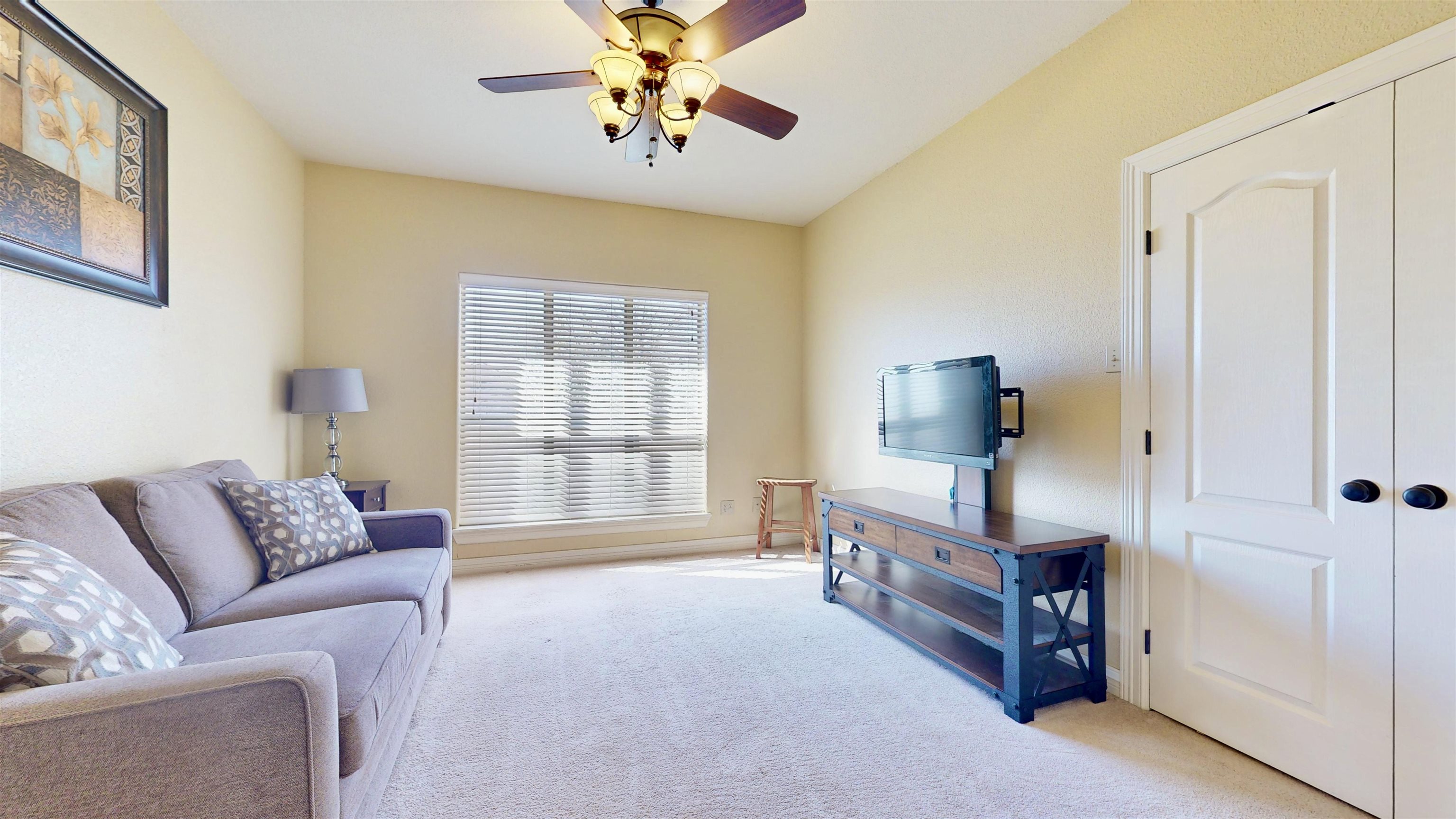 Image 34 of 48 For 207 Ceniza Ridge