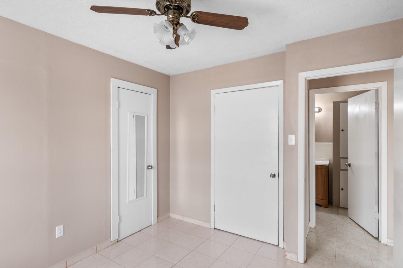 Image 21 of 46 For 702 2nd Street E