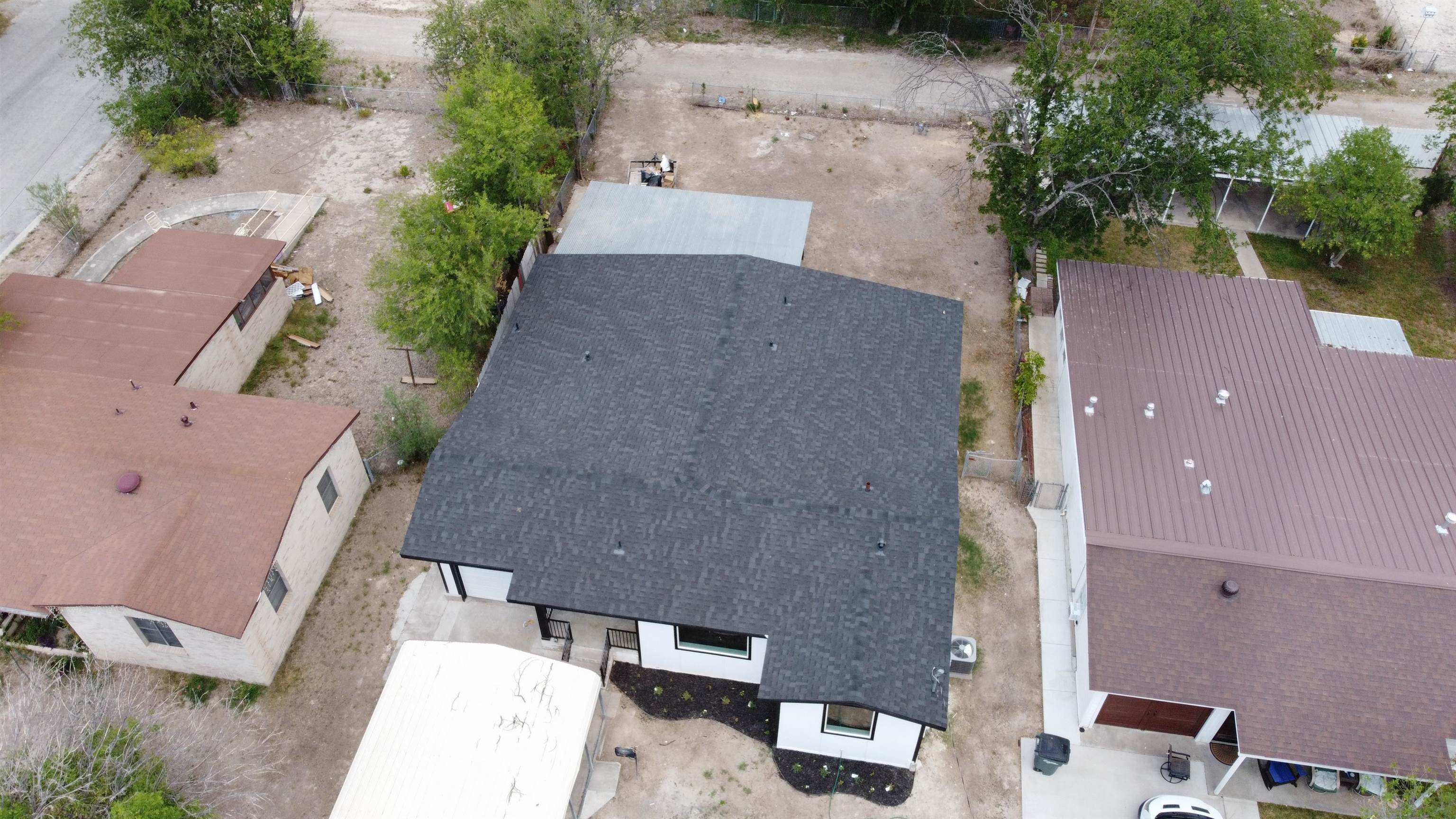 Image 4 of 34 For 1707 Avenue D