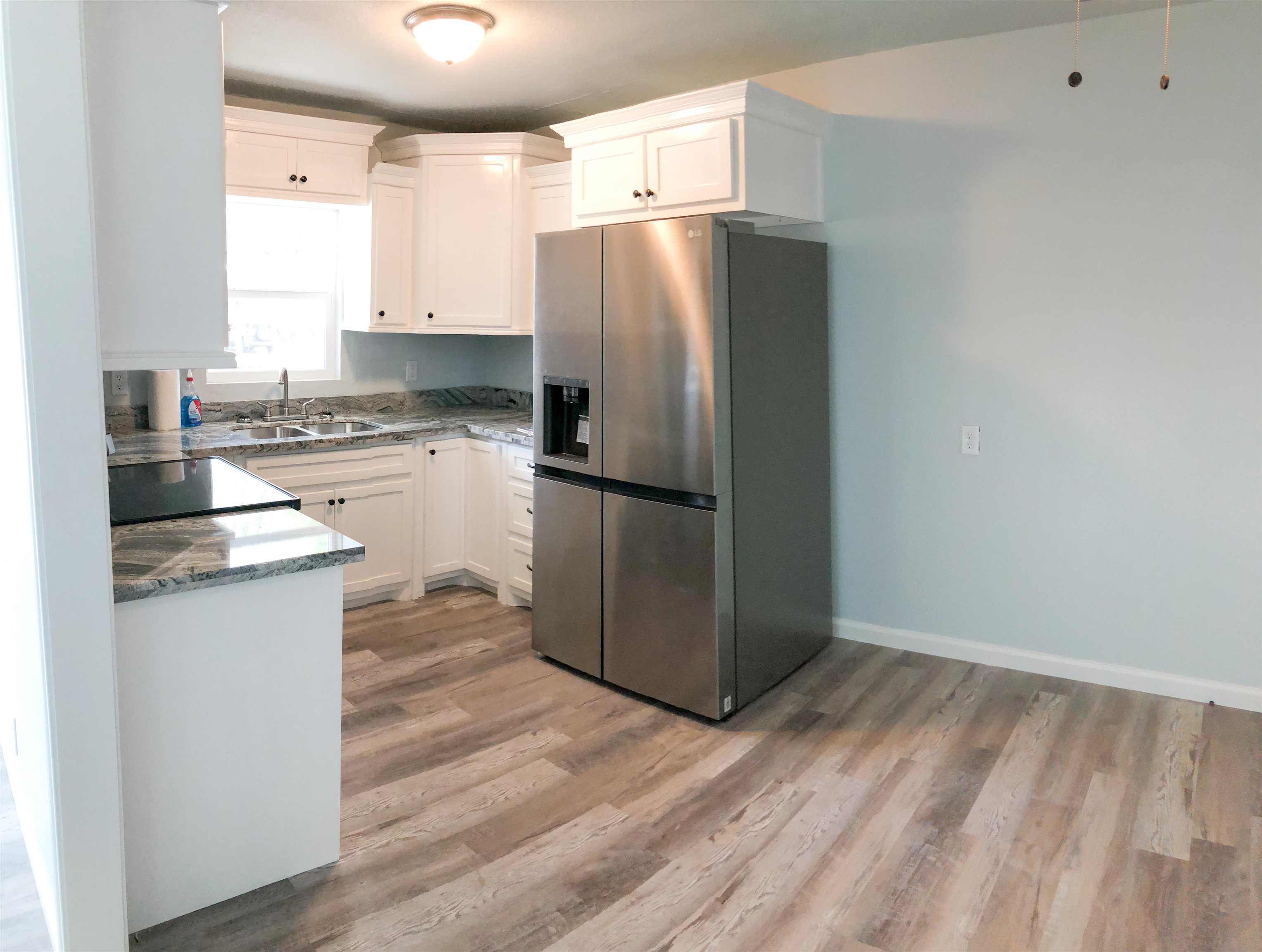 Image 8 of 34 For 1707 Avenue D