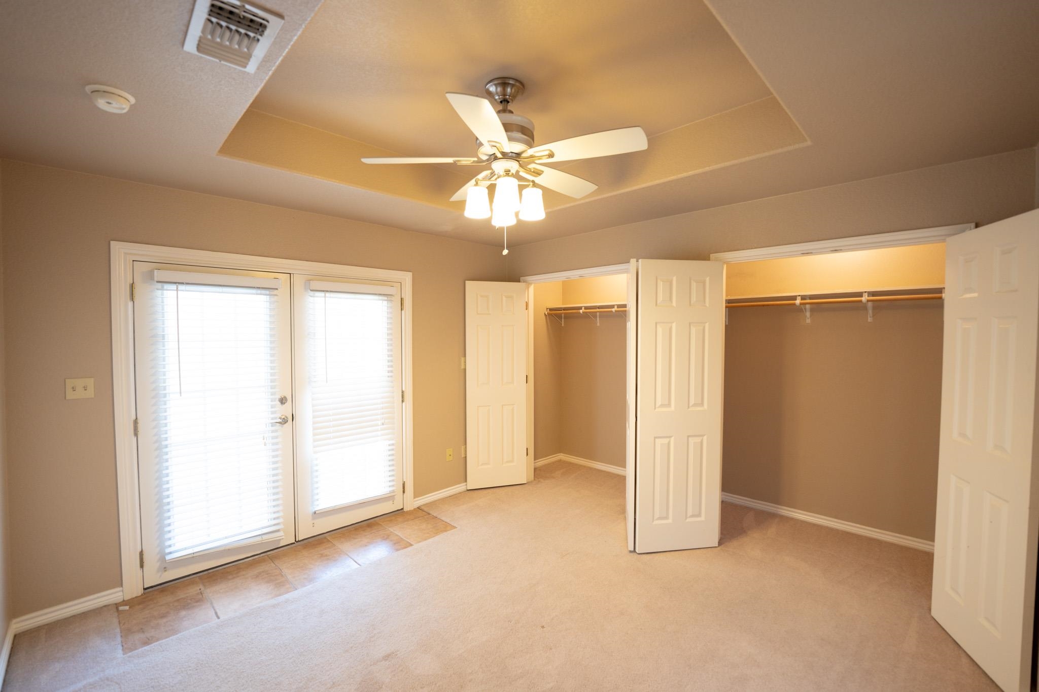 Image 17 of 24 For 405 El Lago Camino Dr
