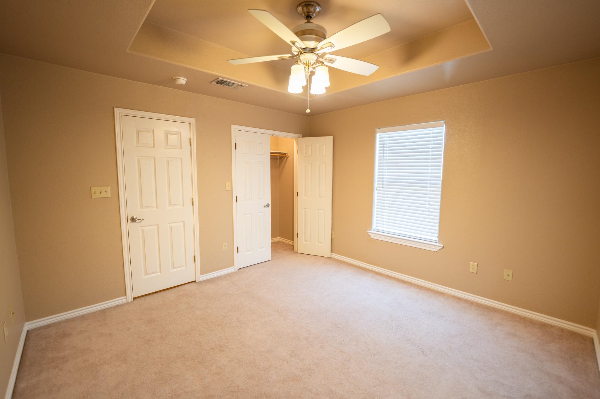 Image 21 of 24 For 405 El Lago Camino Dr