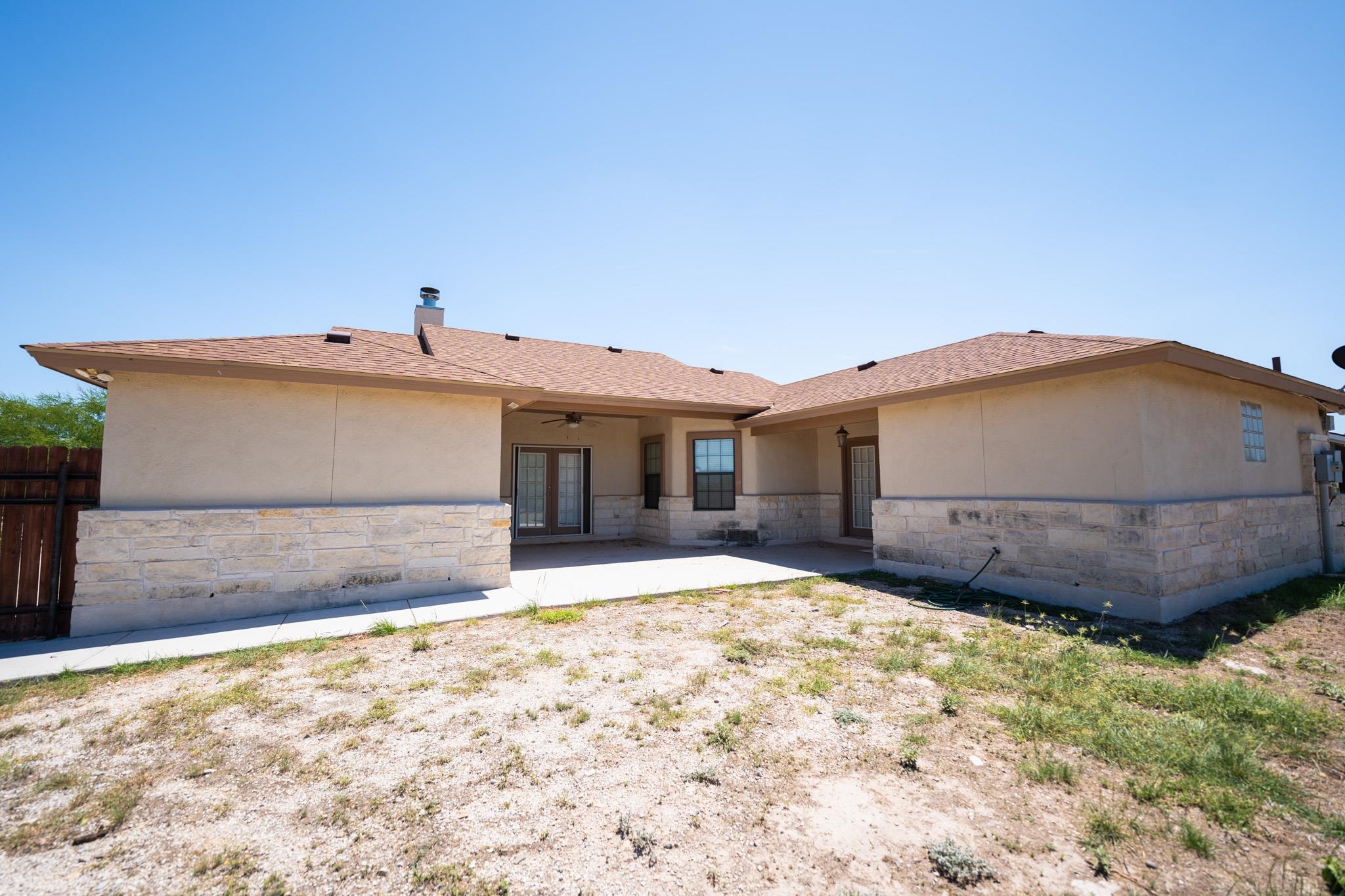 Image 23 of 24 For 405 El Lago Camino Dr