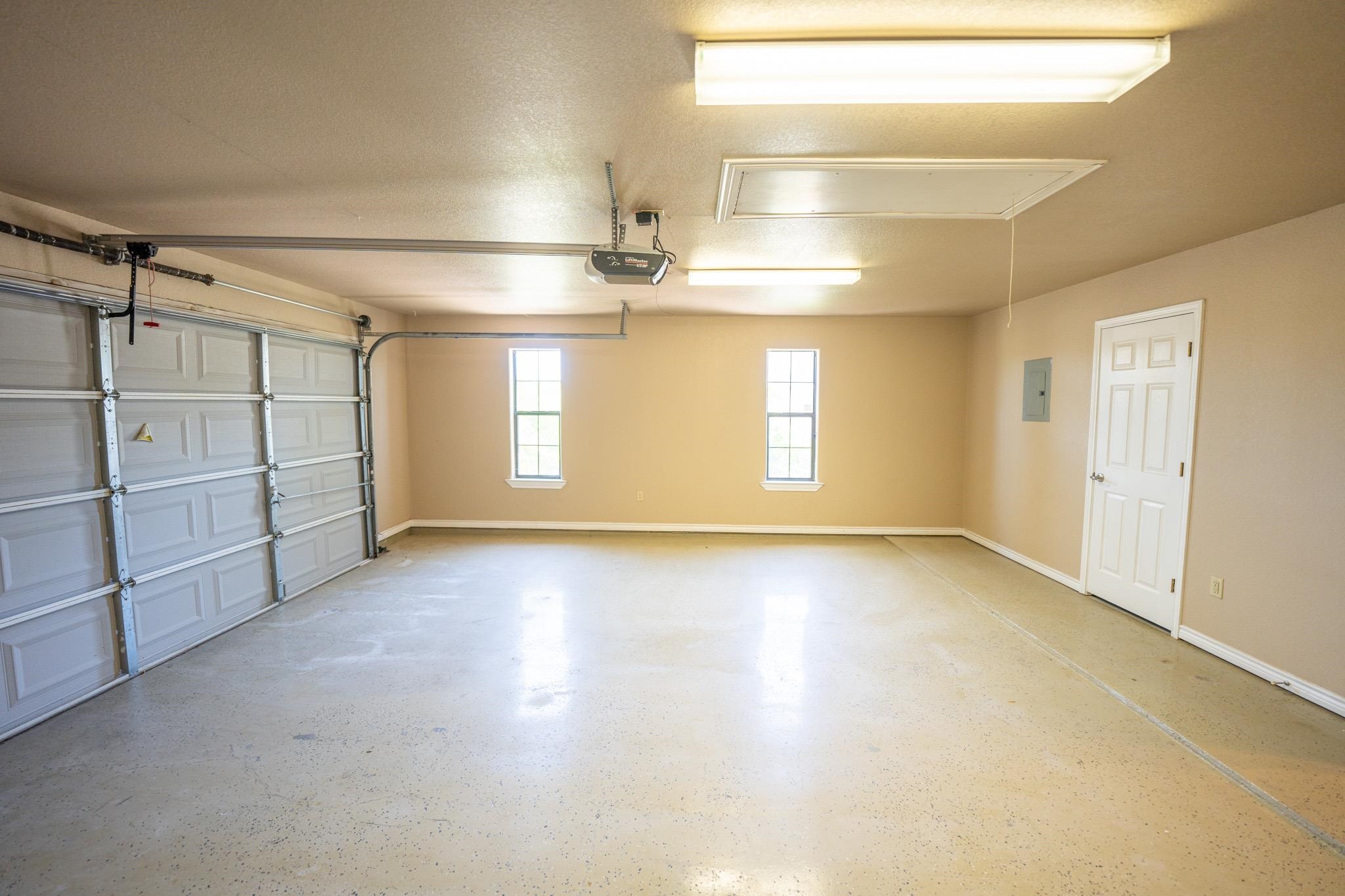 Image 9 of 24 For 405 El Lago Camino Dr