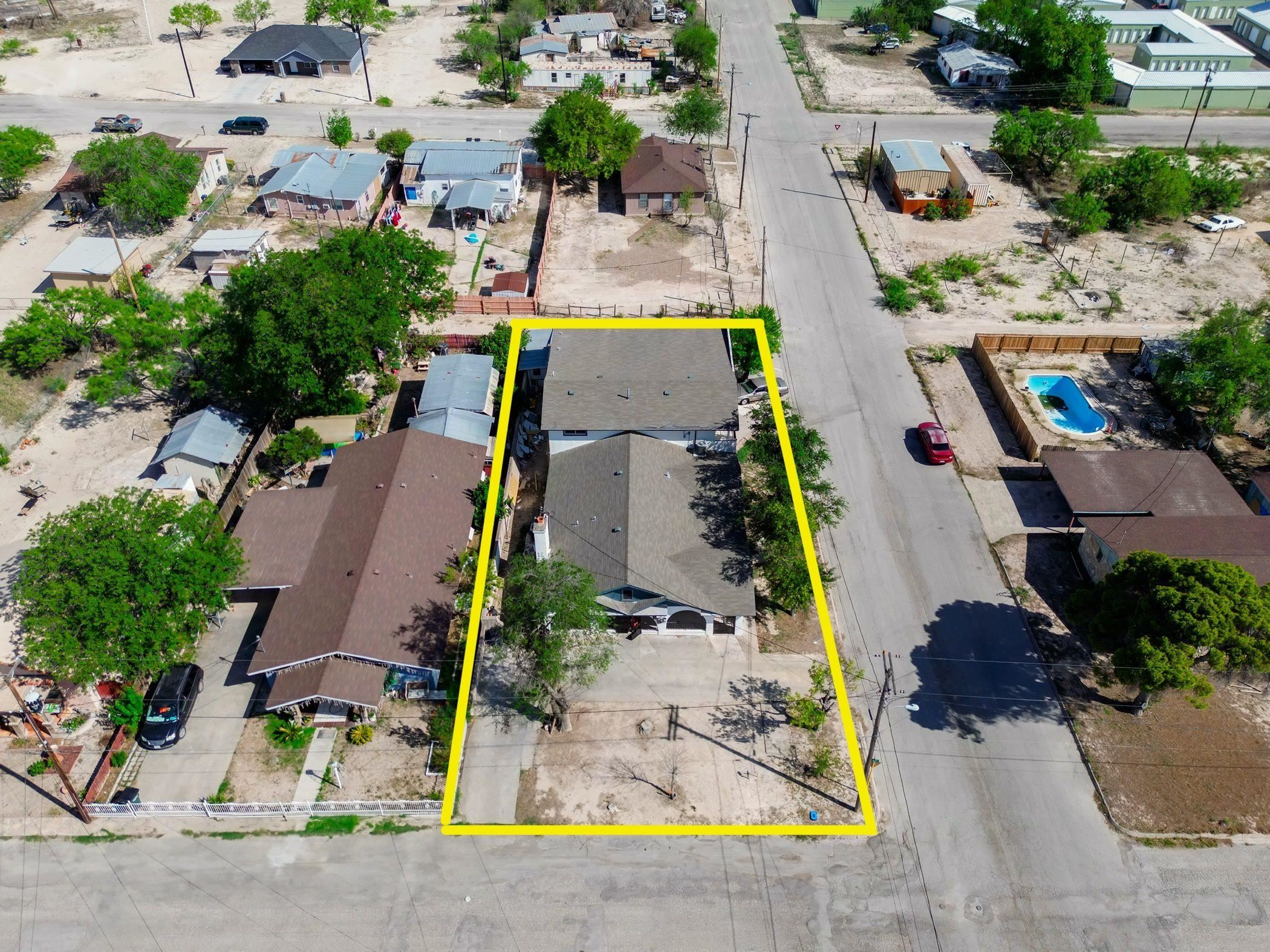 Image 32 of 33 For 701 6th Street E