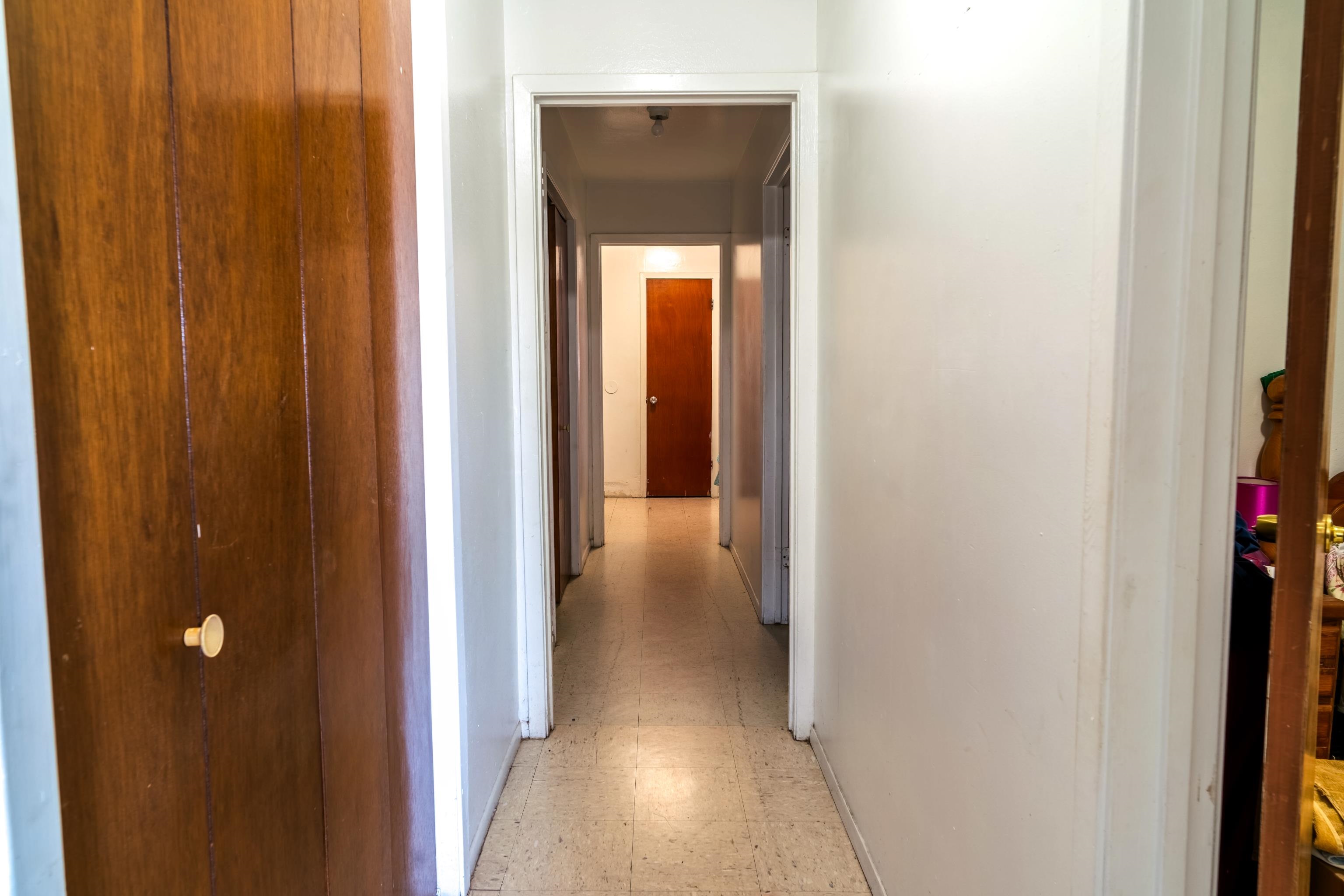 Image 5 of 33 For 701 6th Street E