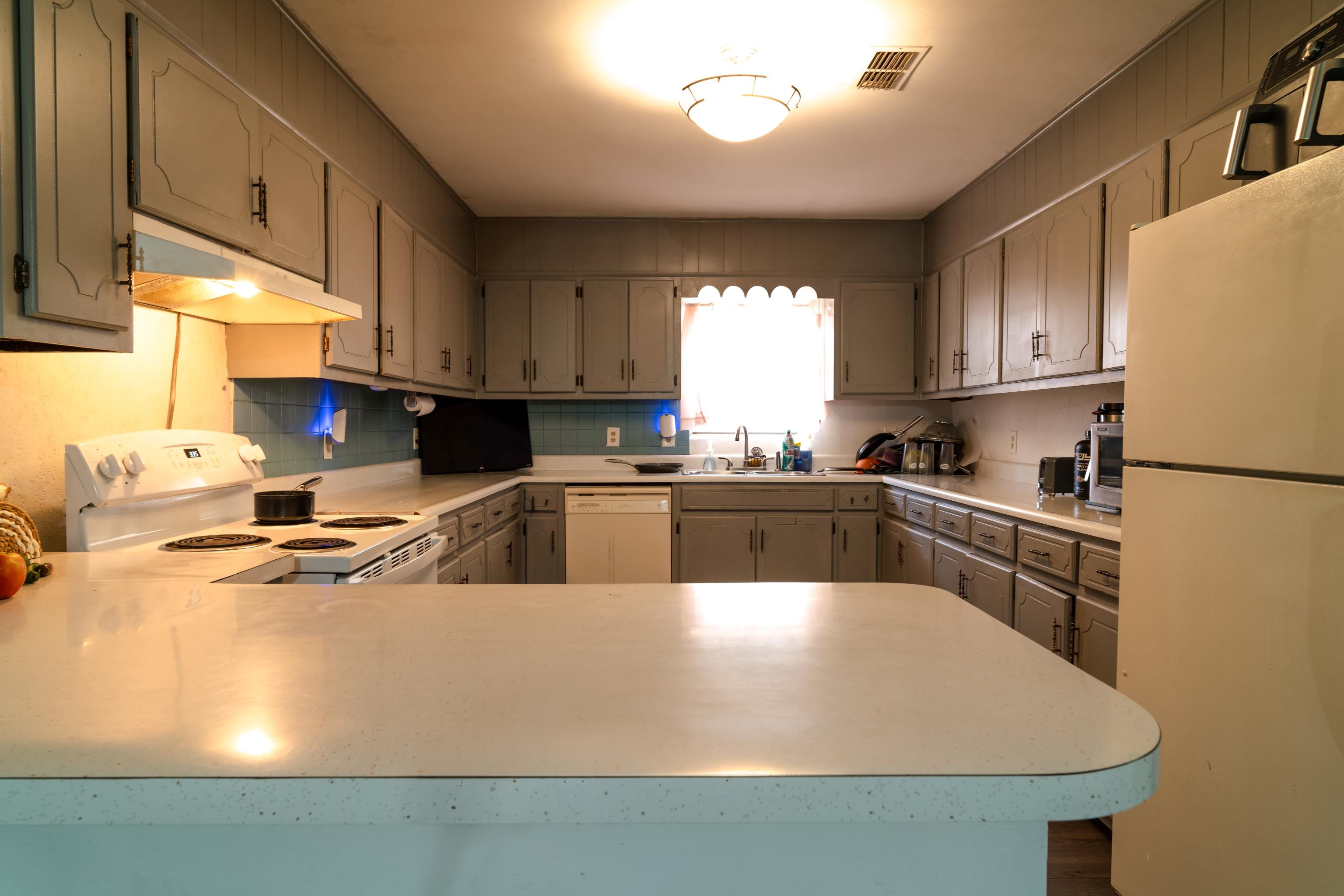 Image 6 of 33 For 701 6th Street E