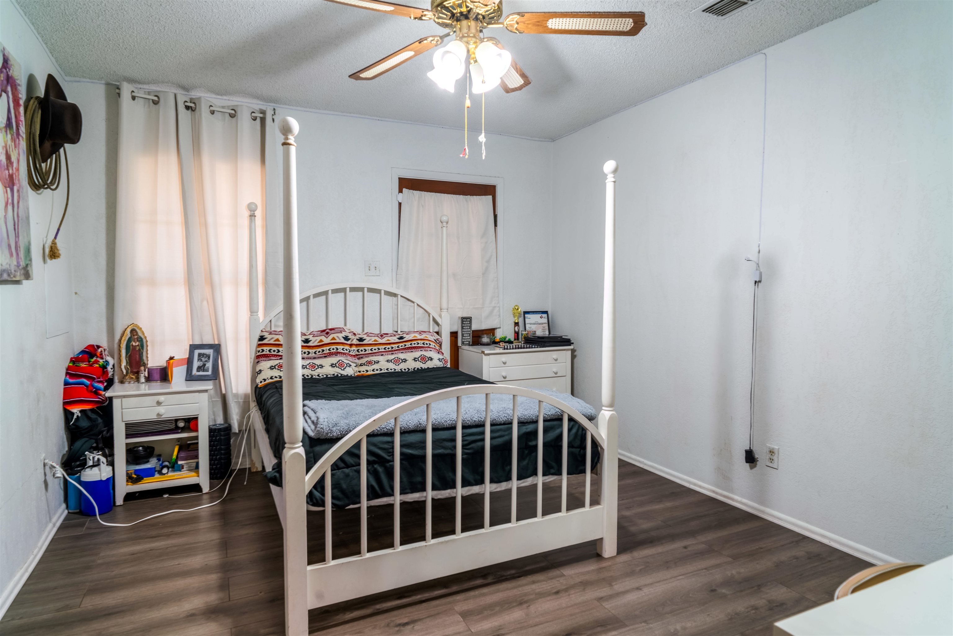 Image 8 of 33 For 701 6th Street E