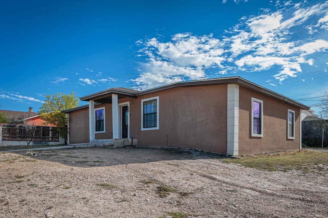 Details for 204 Cerezo  , Del Rio, TX 78840