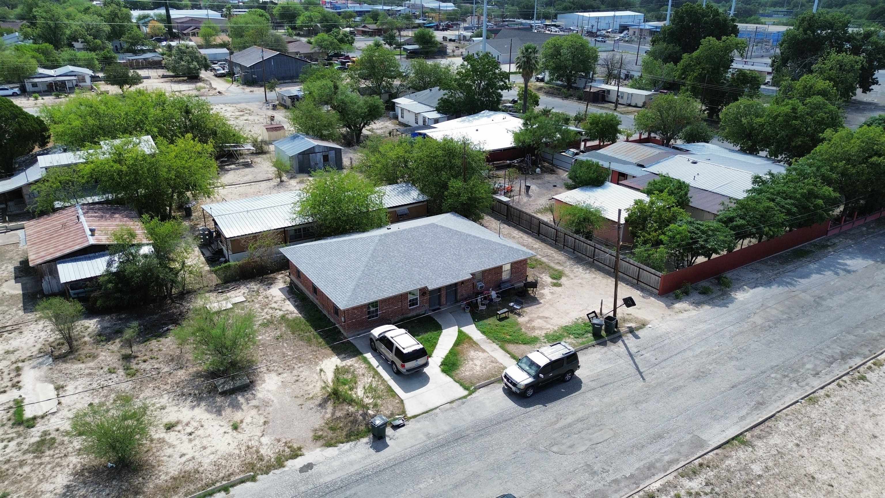 Image 7 of 12 For 307 A & B Ave I