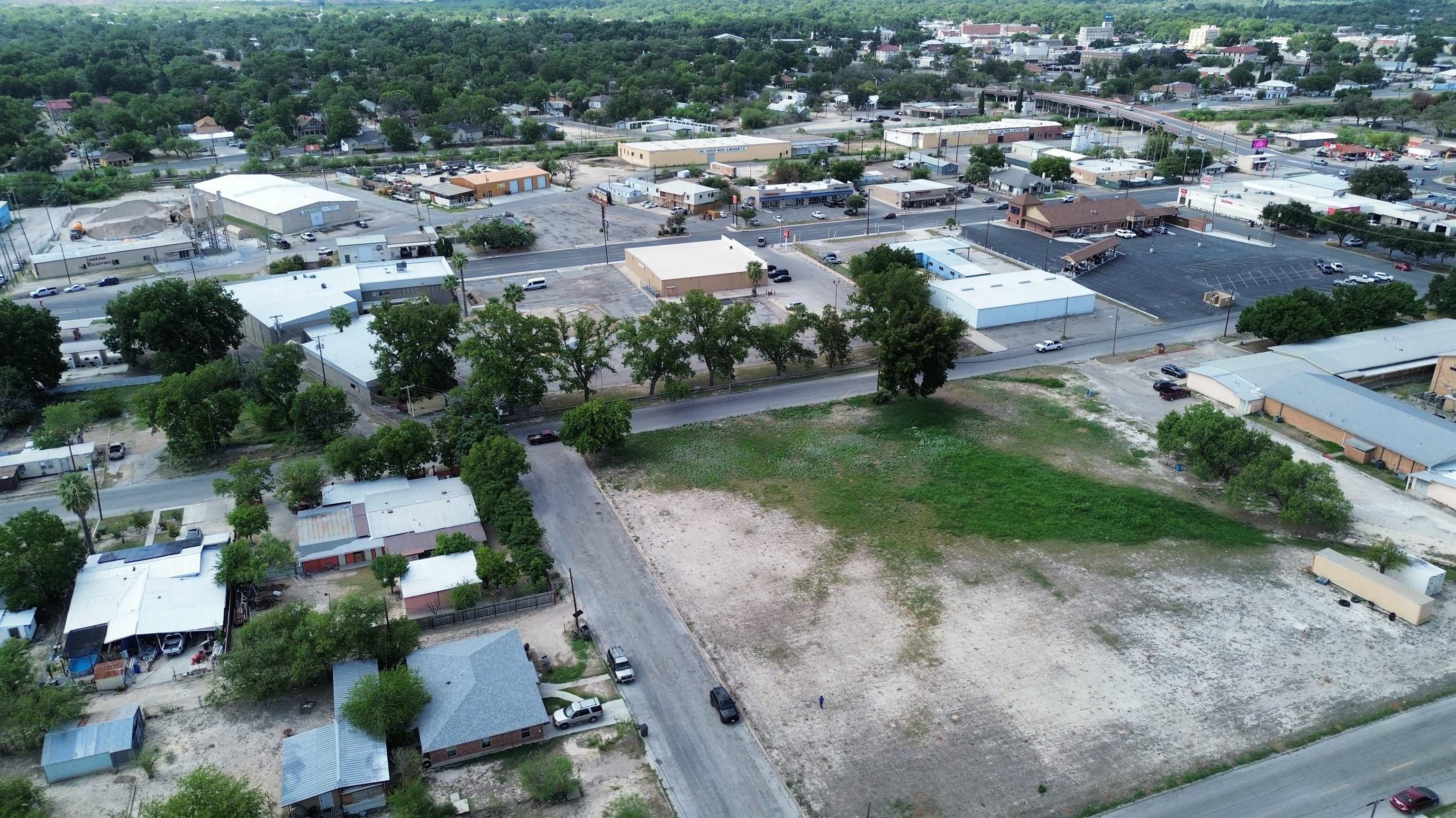 Image 8 of 12 For 307 A & B Ave I