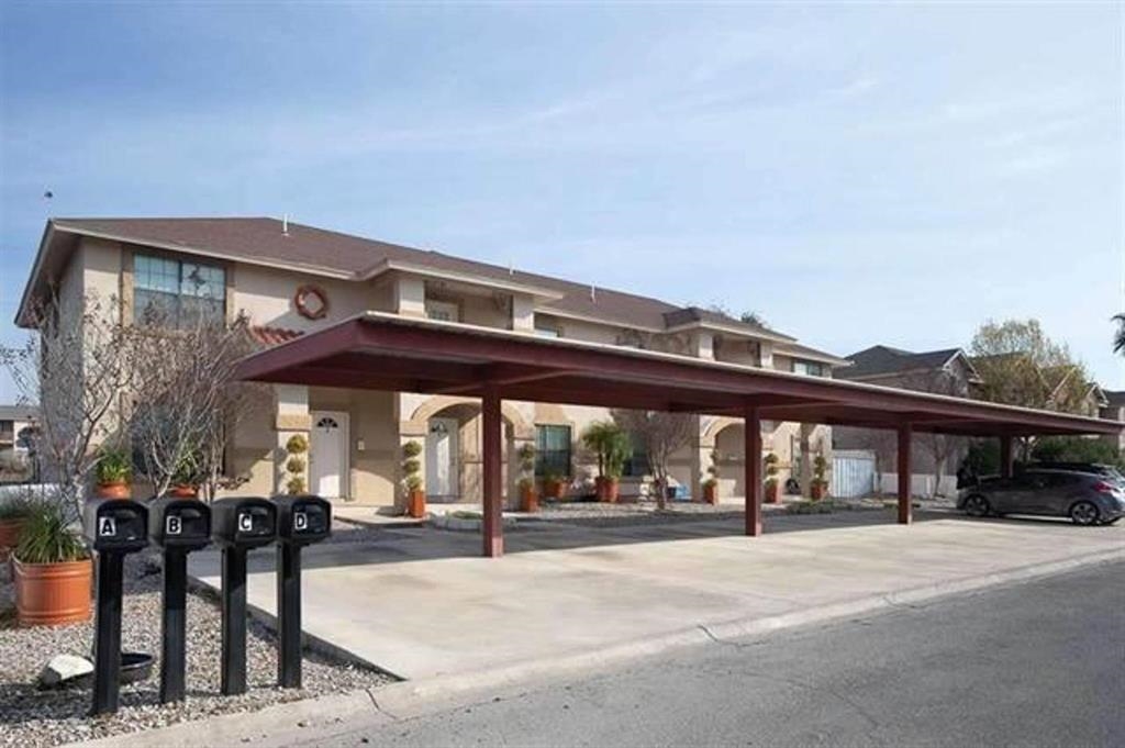 Details for 113 Ramon Cardenas Dr Unit D, Del Rio, TX 78840