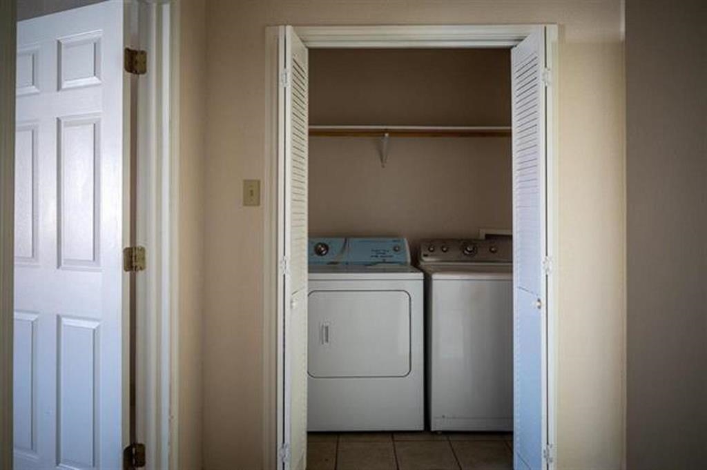 Image 5 of 5 For 113 Ramon Cardenas Dr Unit D
