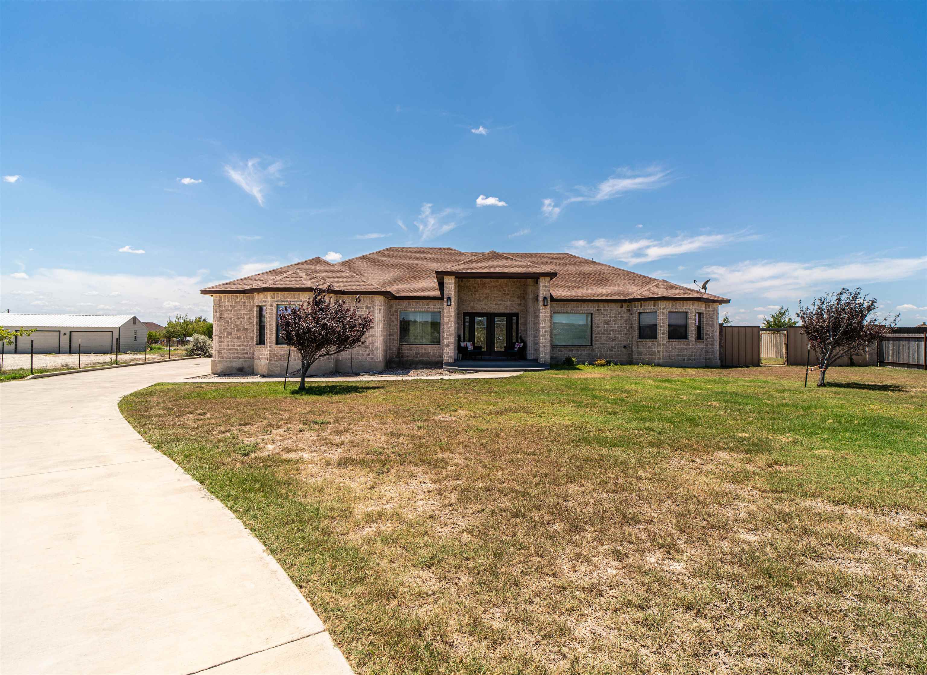 Details for 121 Diego Loop, Del Rio, TX 78840