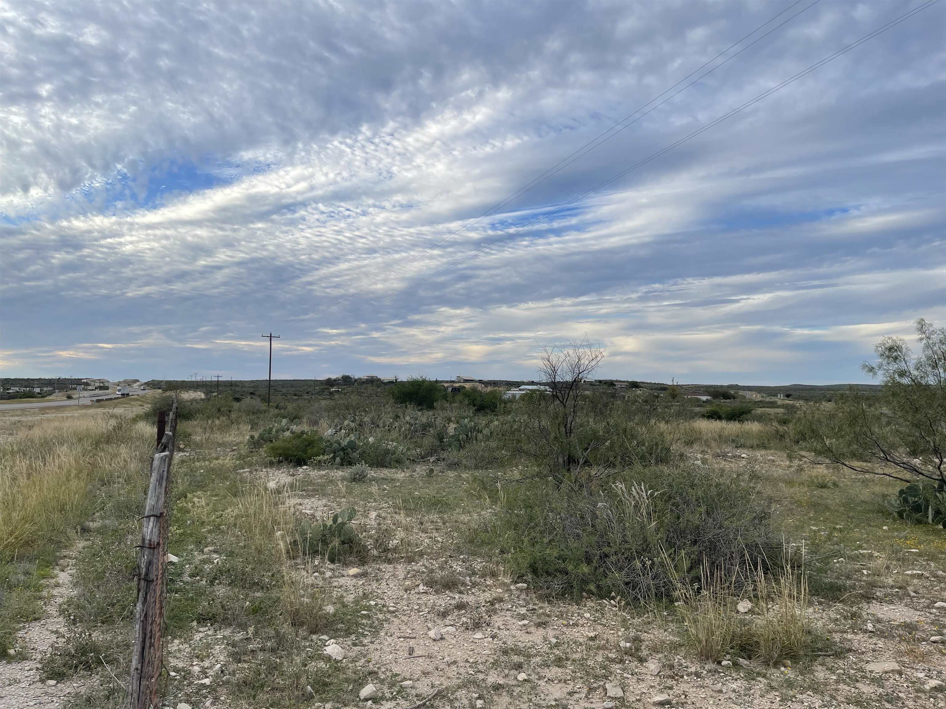 Image 20 of 30 For 33221 U.s. Hwy 90 W