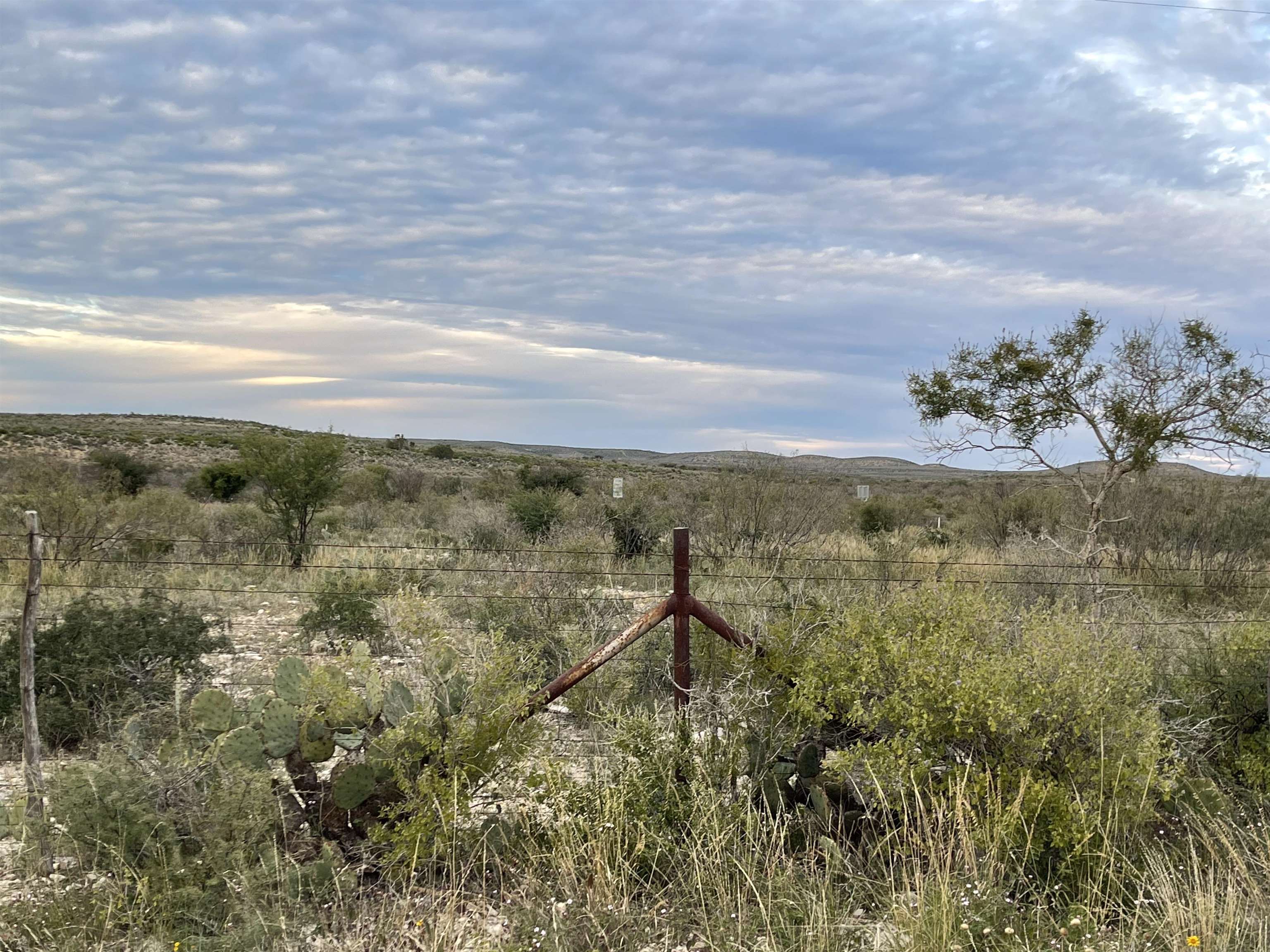 Image 26 of 30 For 33221 U.s. Hwy 90 W