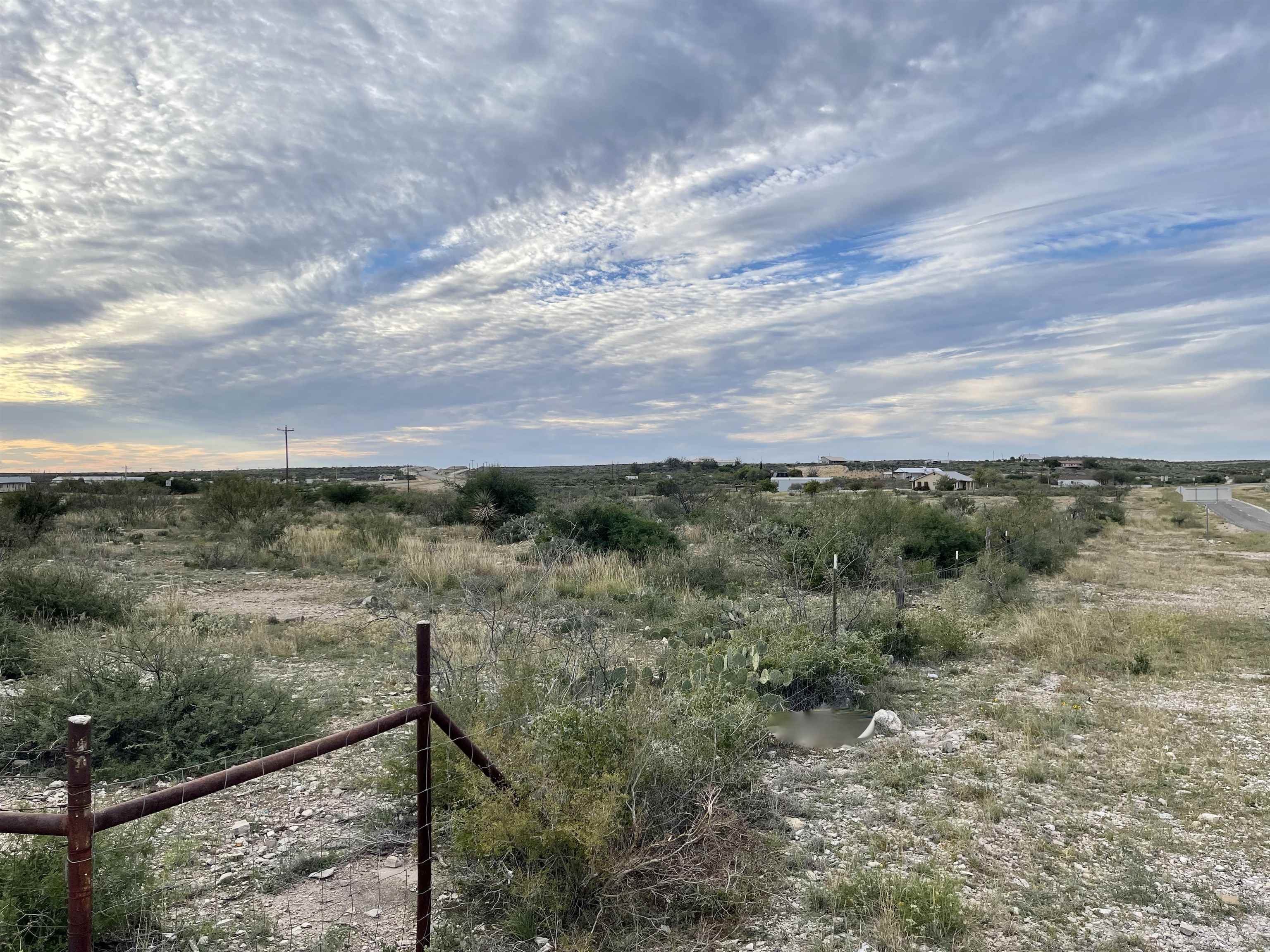 Image 4 of 30 For 33221 U.s. Hwy 90 W