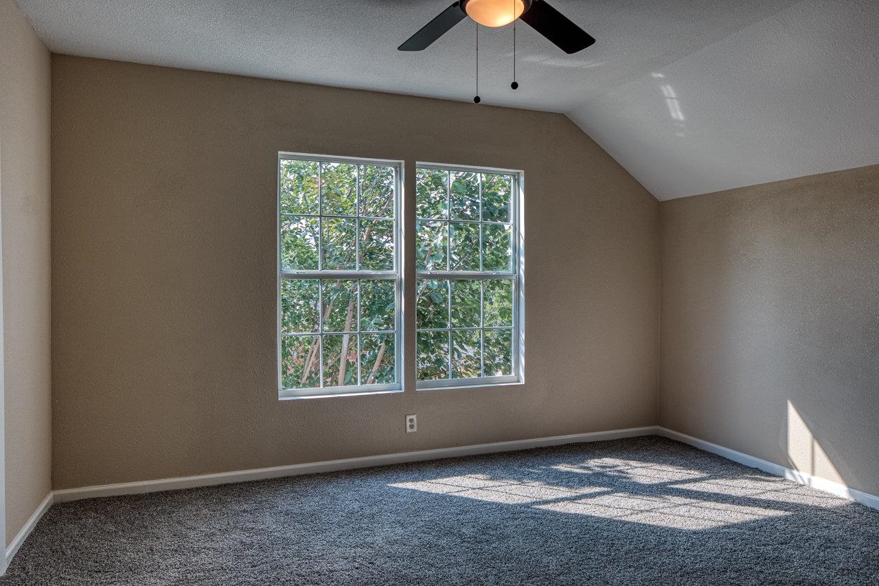 Image 16 of 40 For 109 Fox Drive