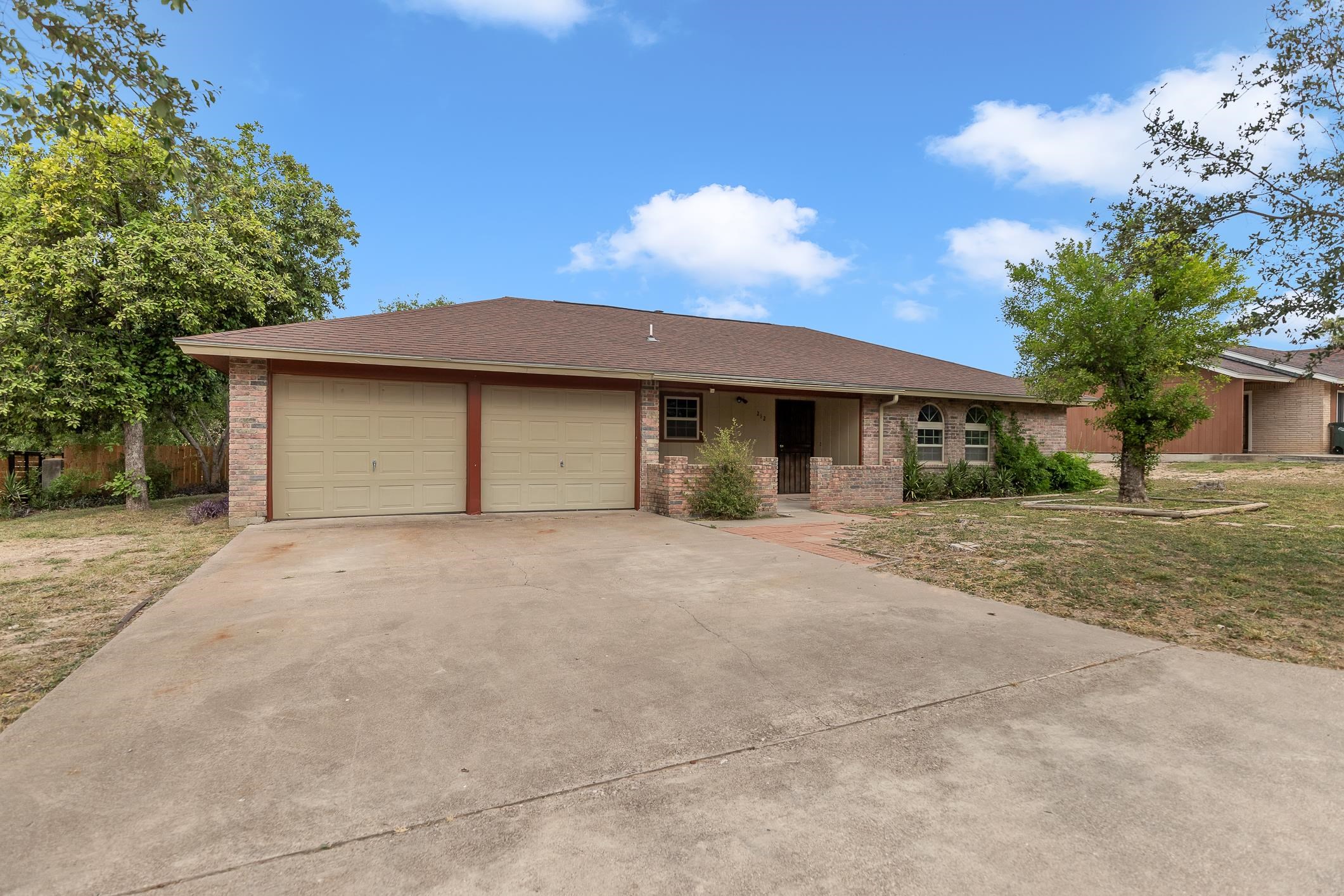 Details for 212 Meandering, Del Rio, TX 78840