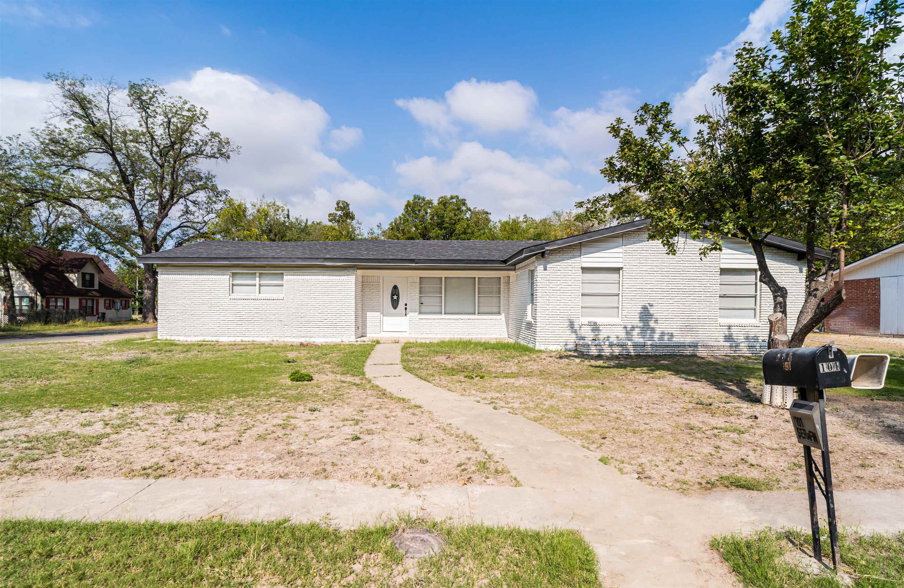 Details for 101 Serafini, Del Rio, TX 78840