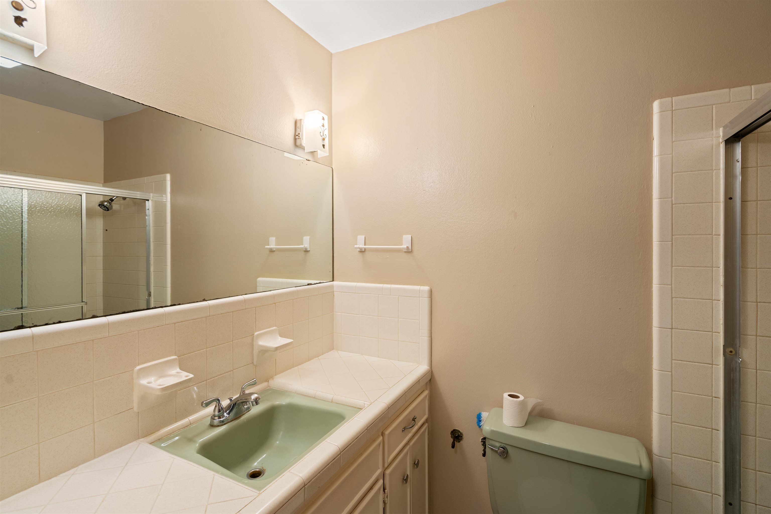 Image 10 of 16 For 324 Strickland W