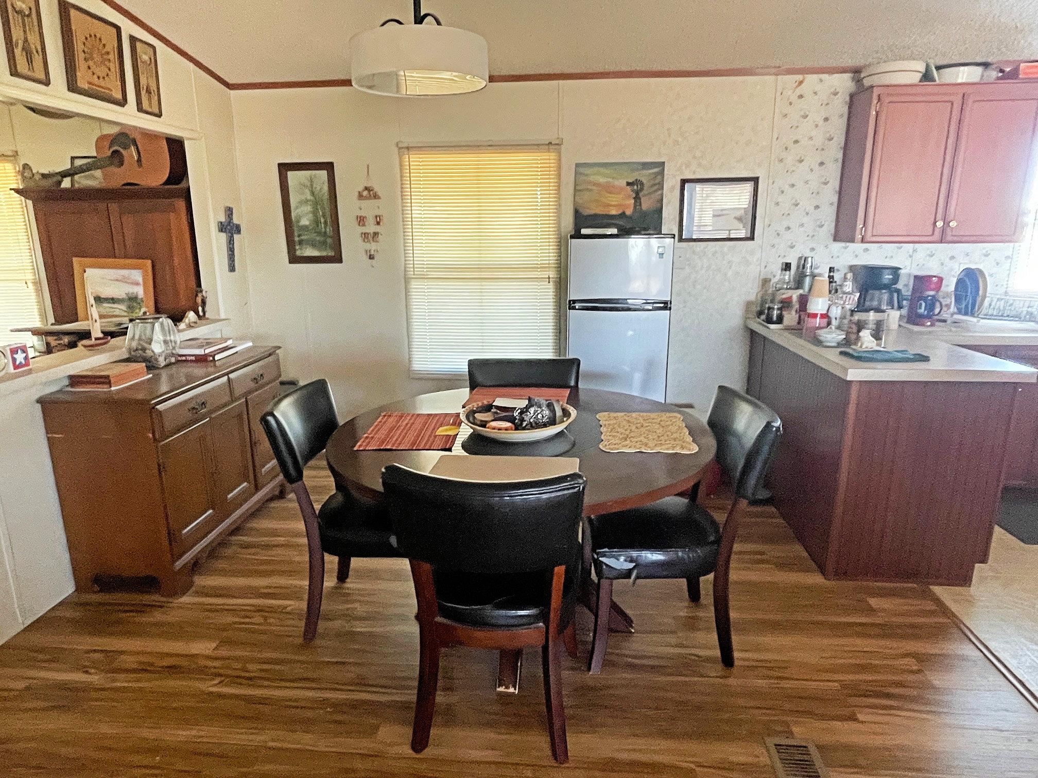 Image 32 of 41 For 734 Harmony