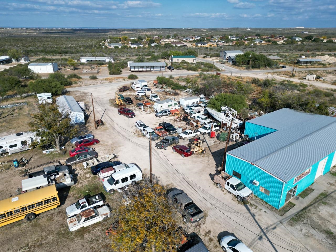 Image 17 of 20 For 7657 Us Hwy 90 W