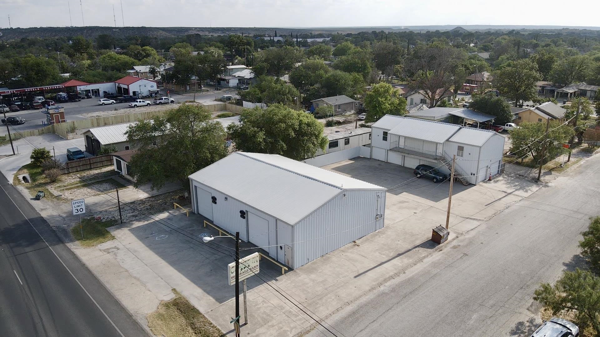 Image 16 of 20 For 401 Dr Fermin Calderon Blvd