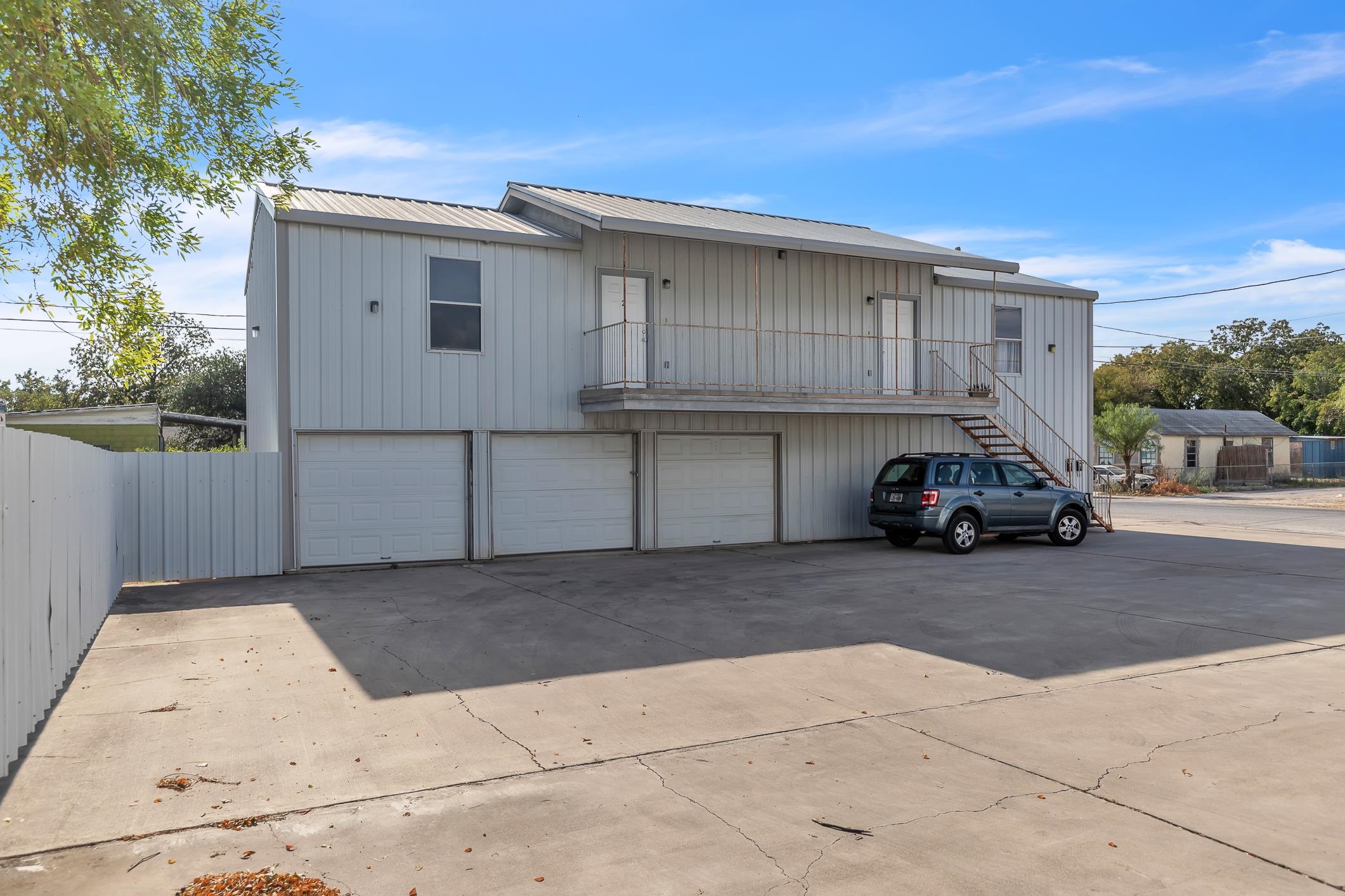 Image 6 of 20 For 401 Dr Fermin Calderon Blvd
