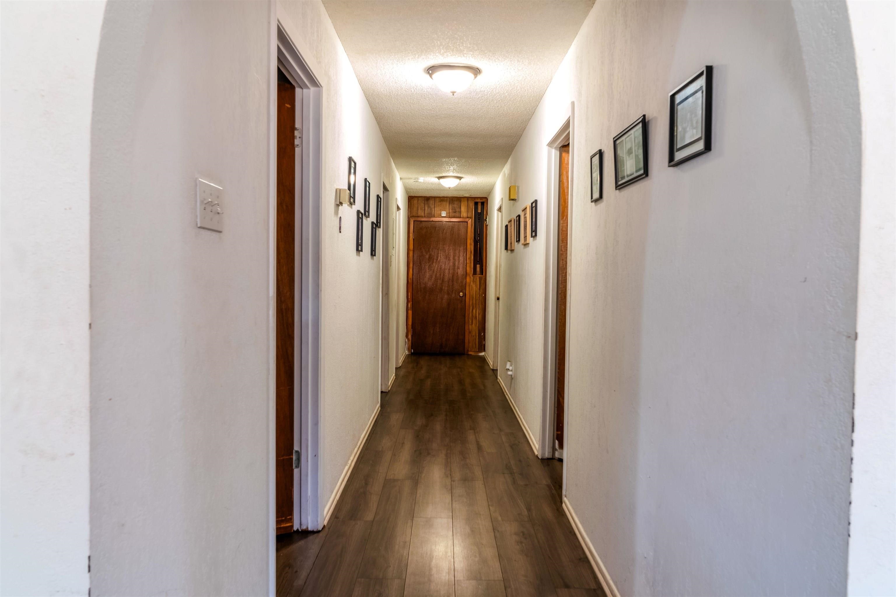 Image 7 of 33 For 701 6th E 