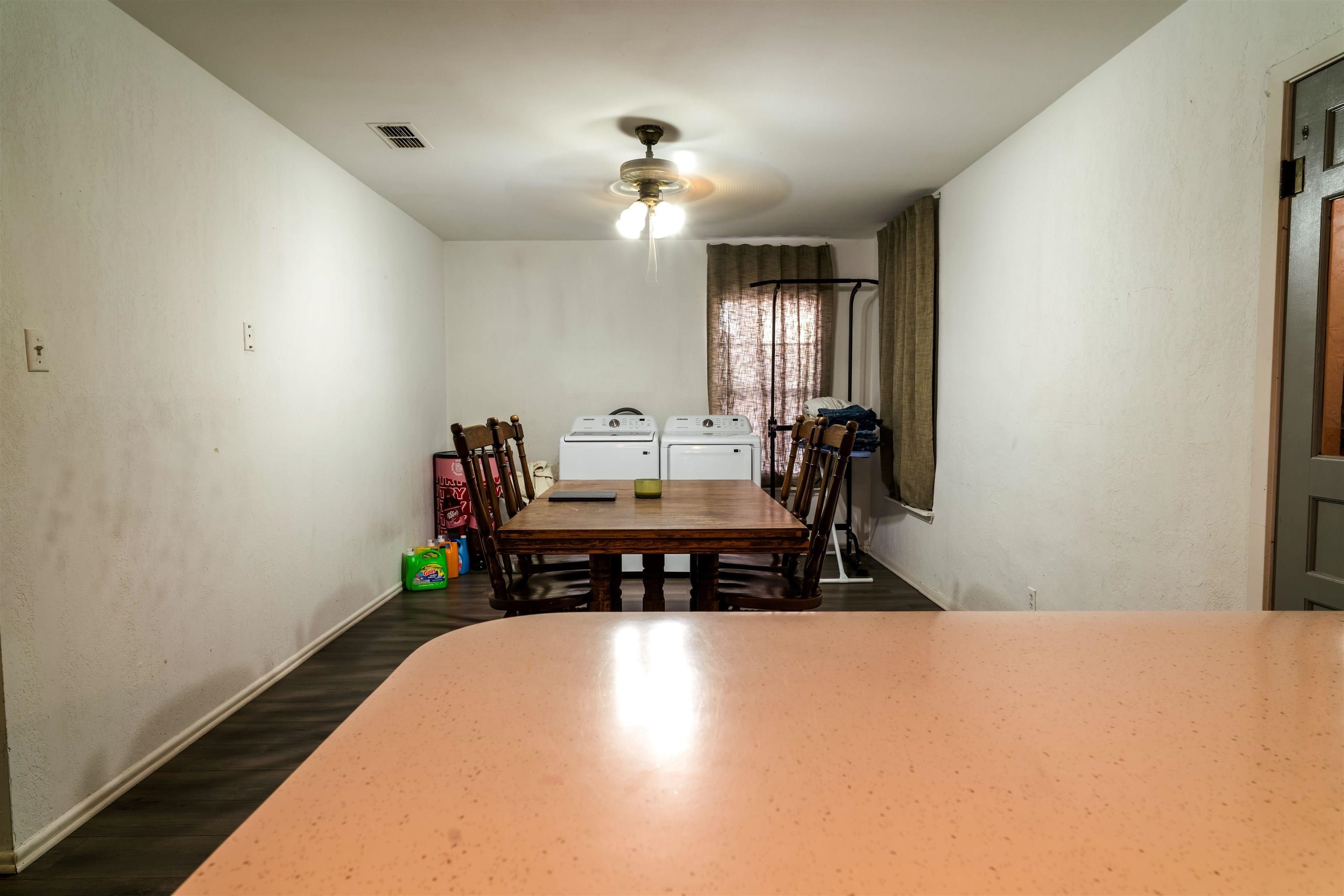Image 8 of 33 For 701 6th E 