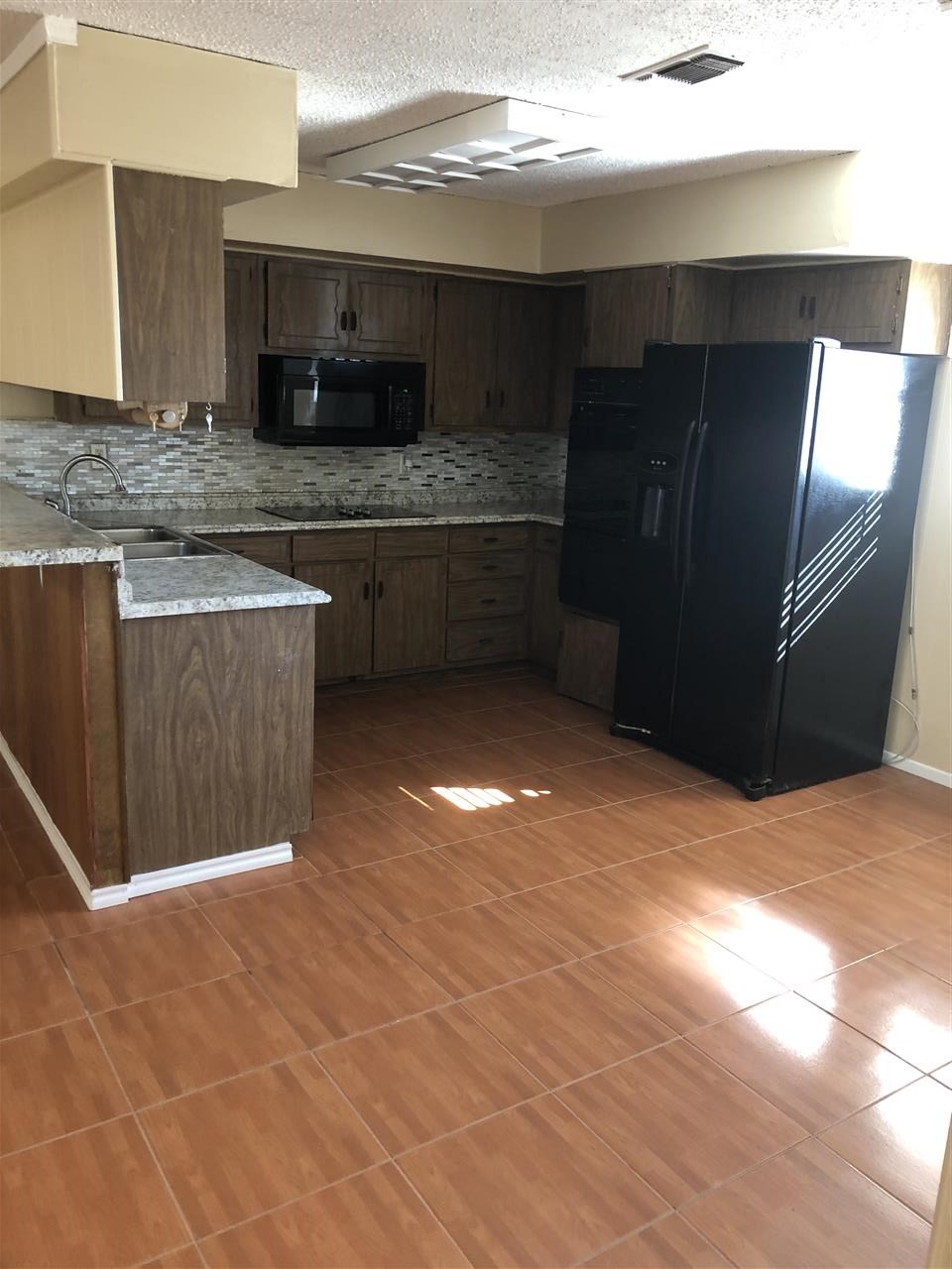 Image 9 of 24 For 202 Miller Drive Rental