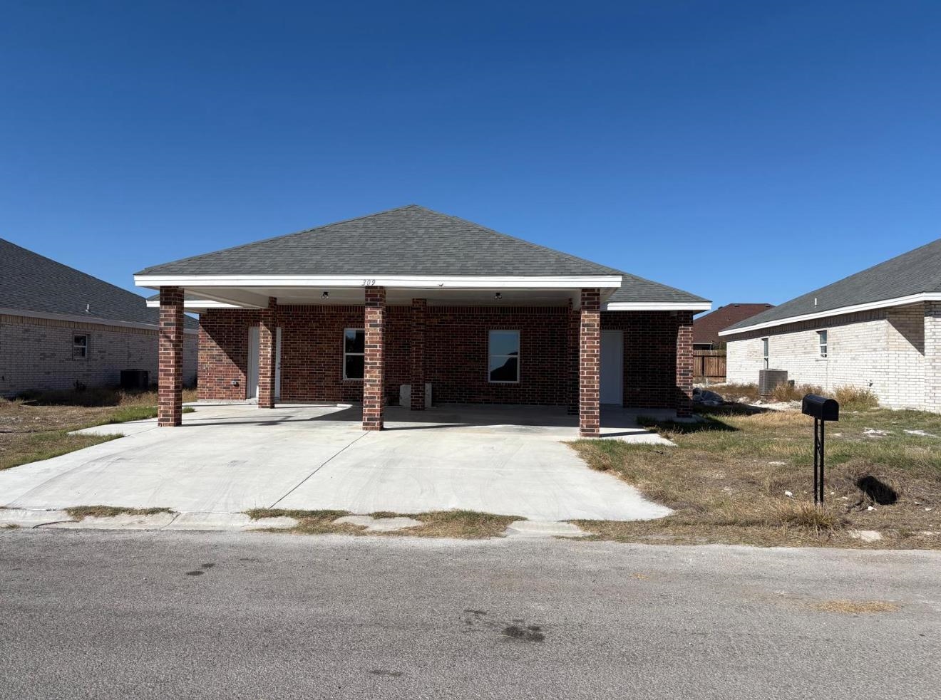 Details for 309 Rosalinda, Del Rio, TX 78840