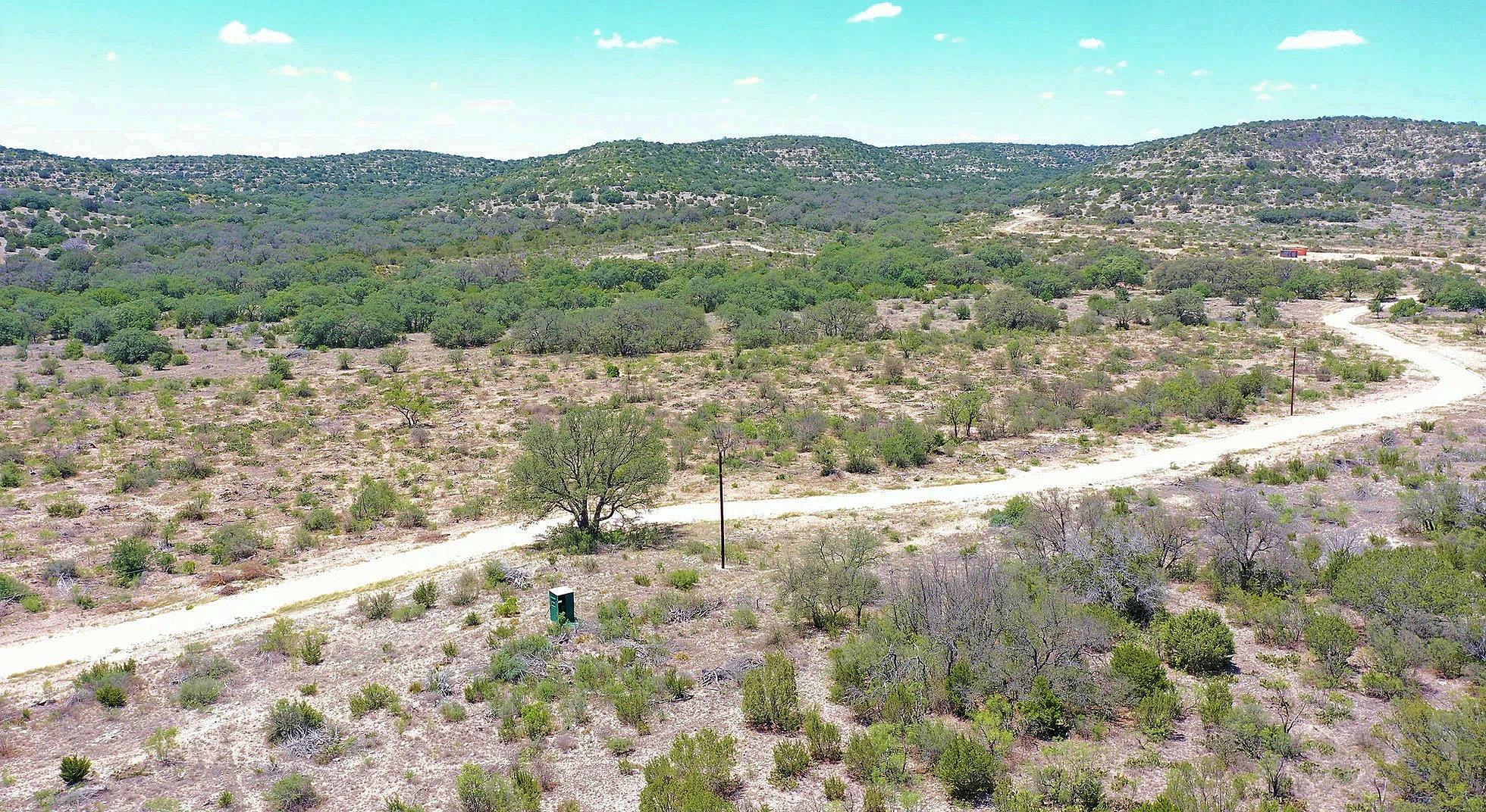 Image 11 of 46 For 000 Oak Bend Ranch