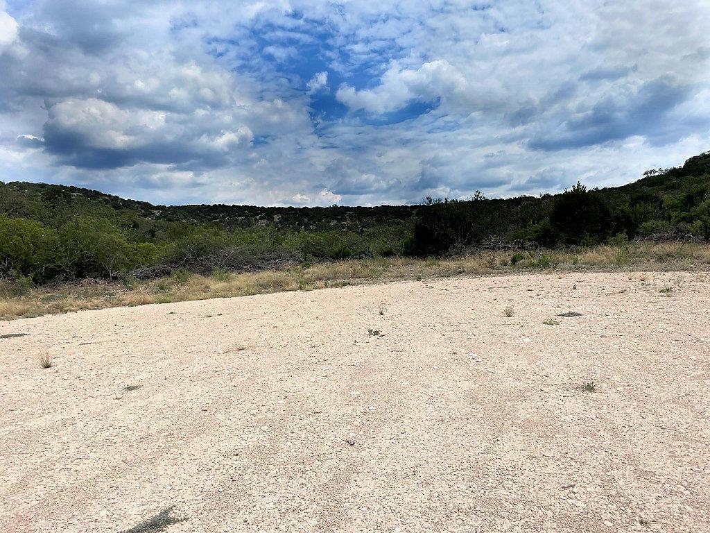 Image 3 of 46 For 000 Oak Bend Ranch