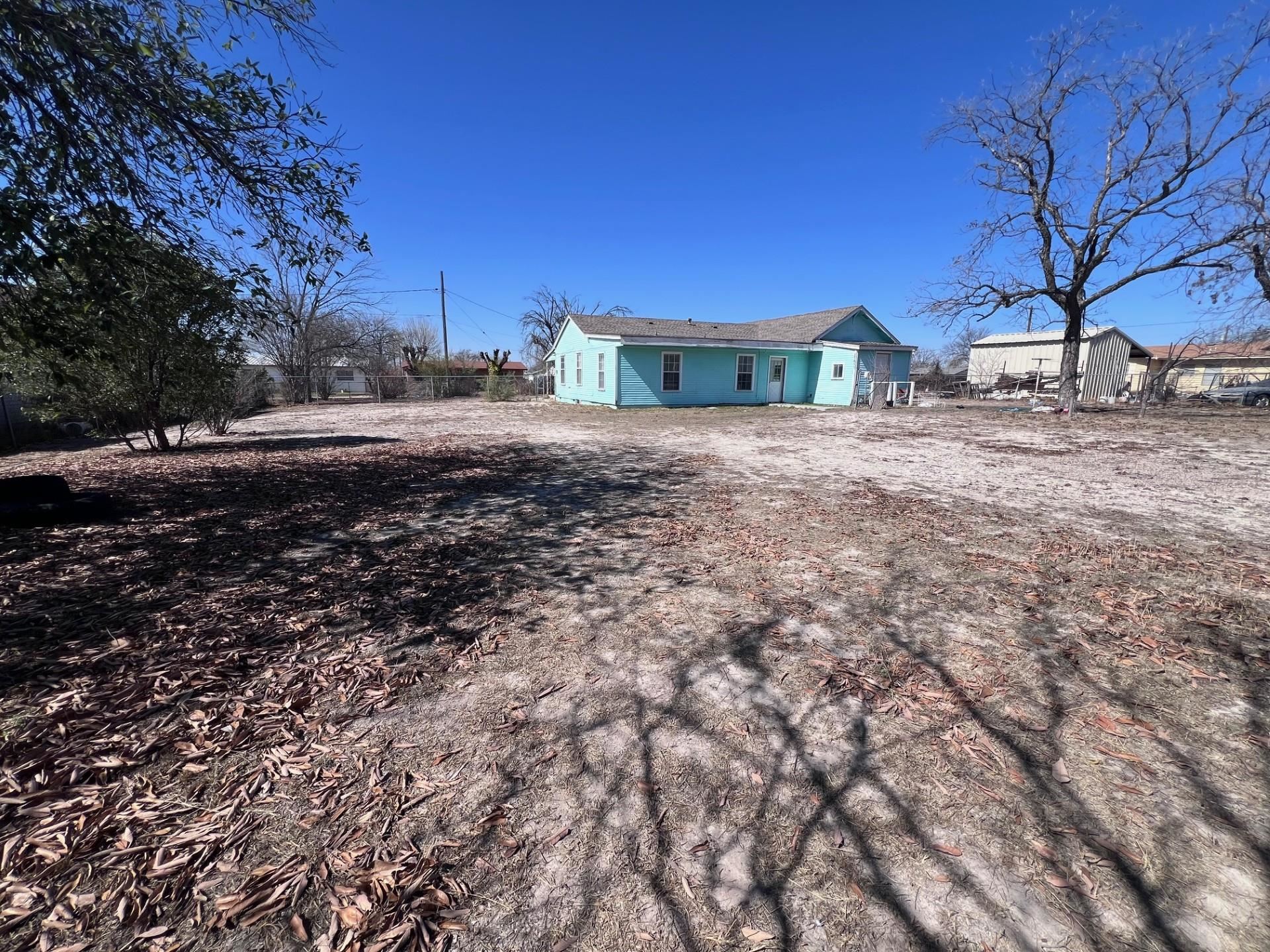 Image 10 of 17 For 703 Avenue R