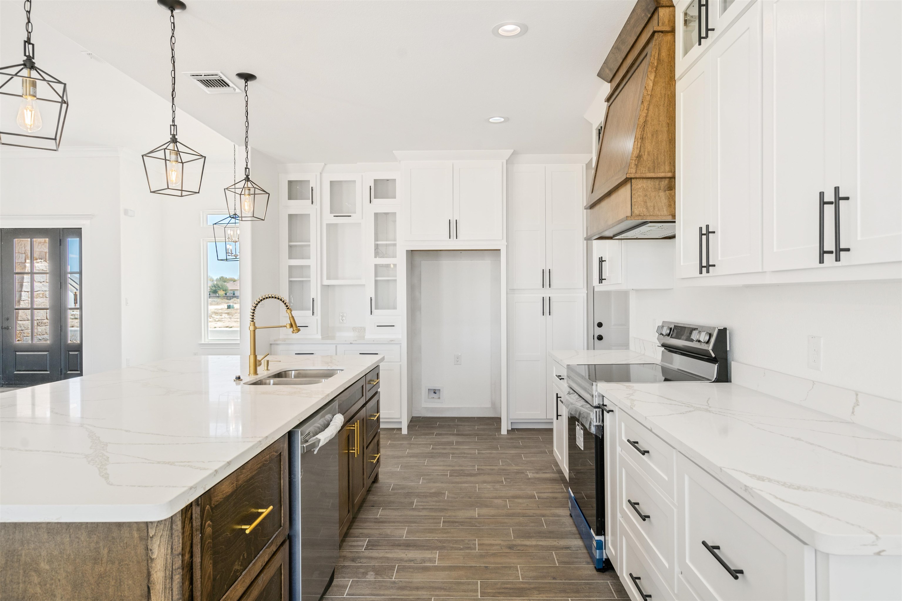 Image 13 of 50 For 1015 Buffalo Gap