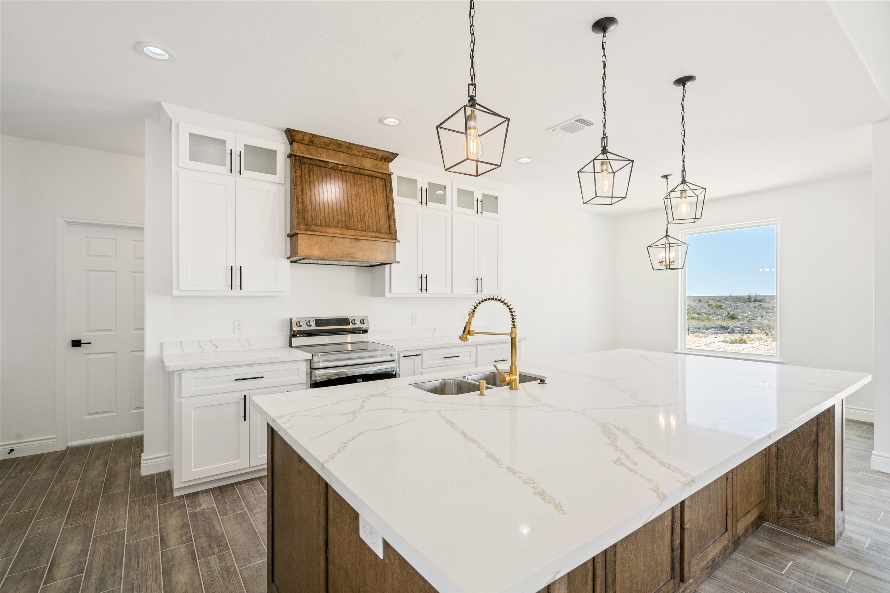 Image 17 of 50 For 1015 Buffalo Gap