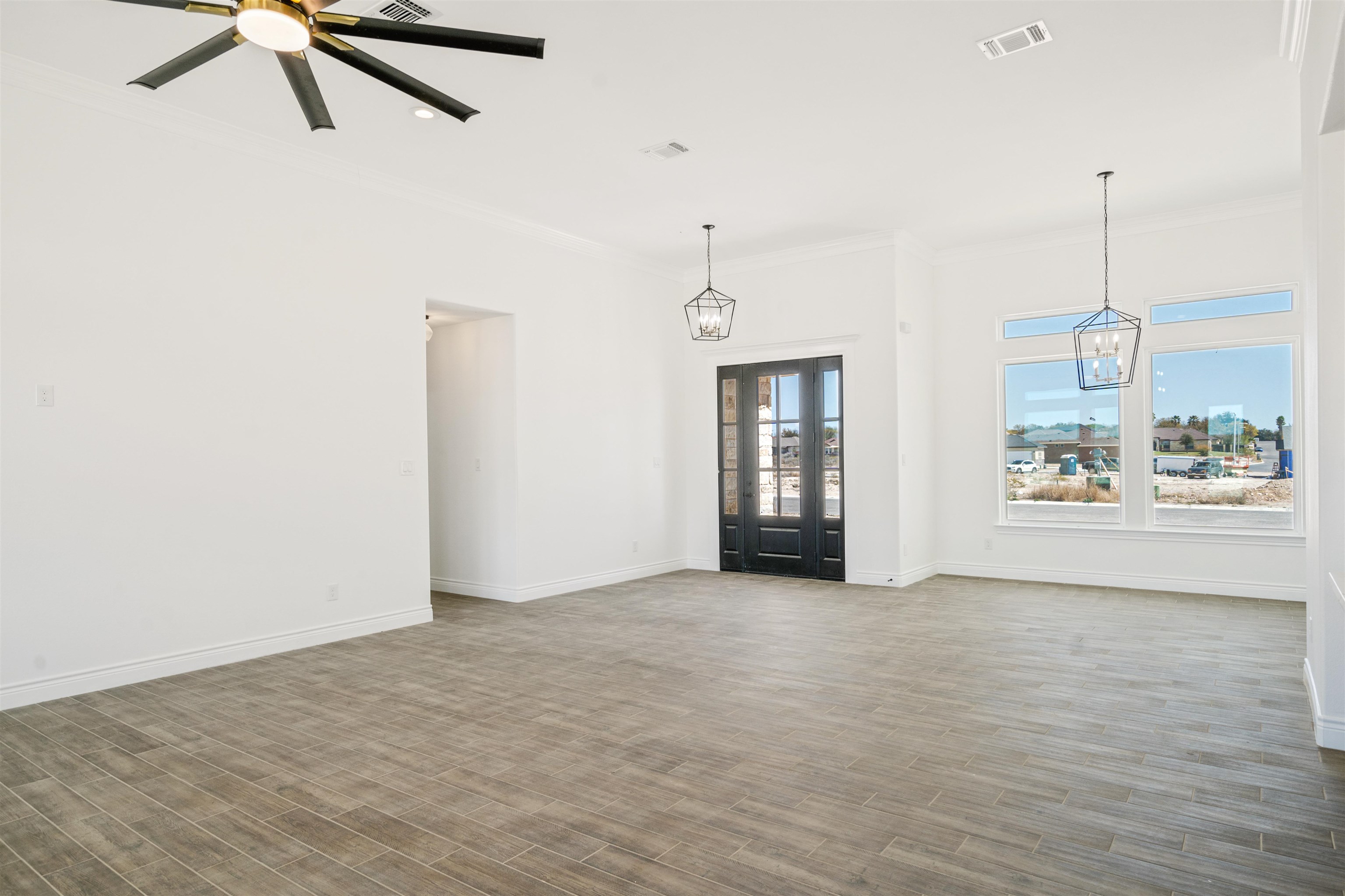 Image 23 of 50 For 1015 Buffalo Gap