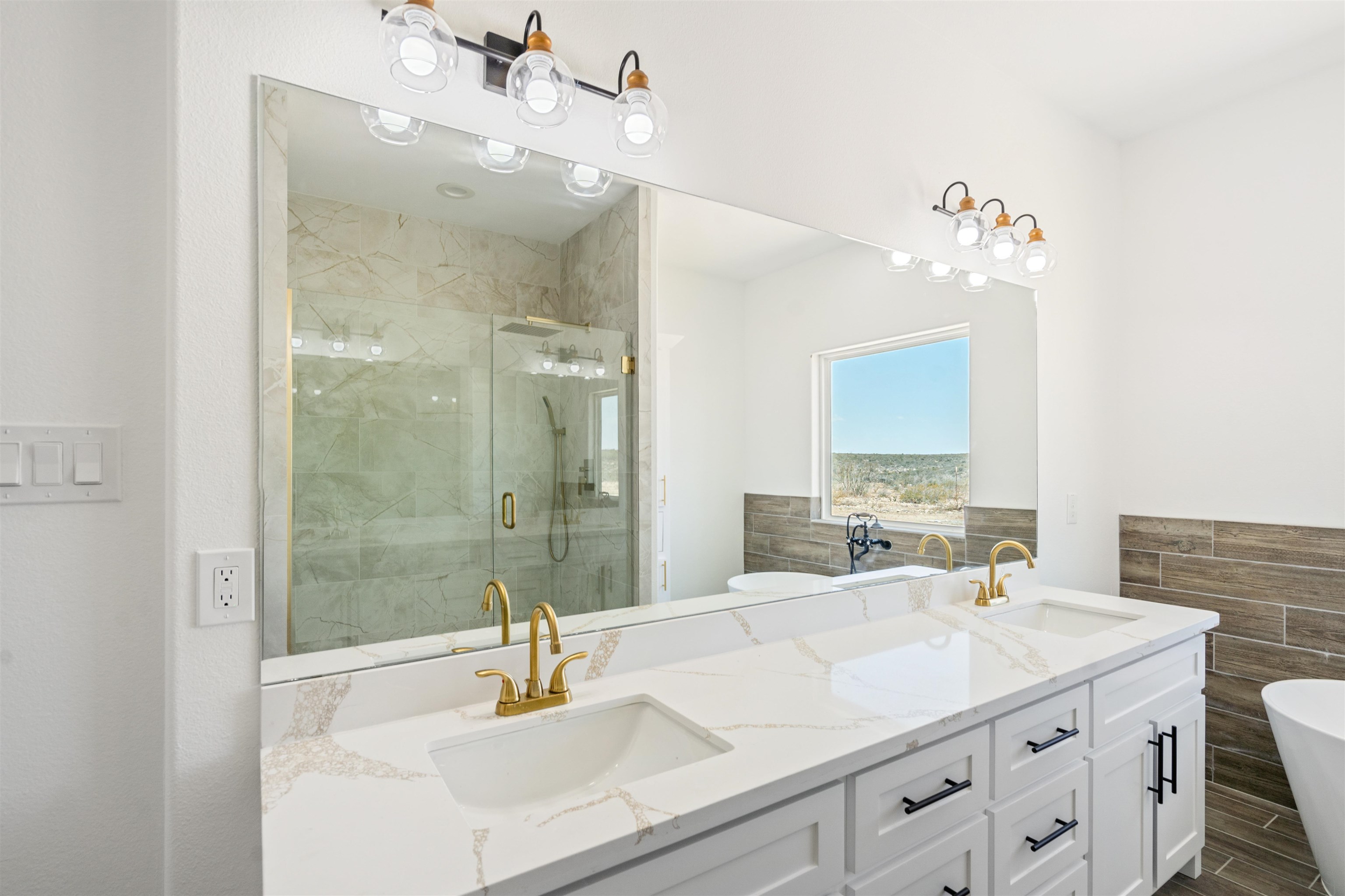 Image 28 of 50 For 1015 Buffalo Gap