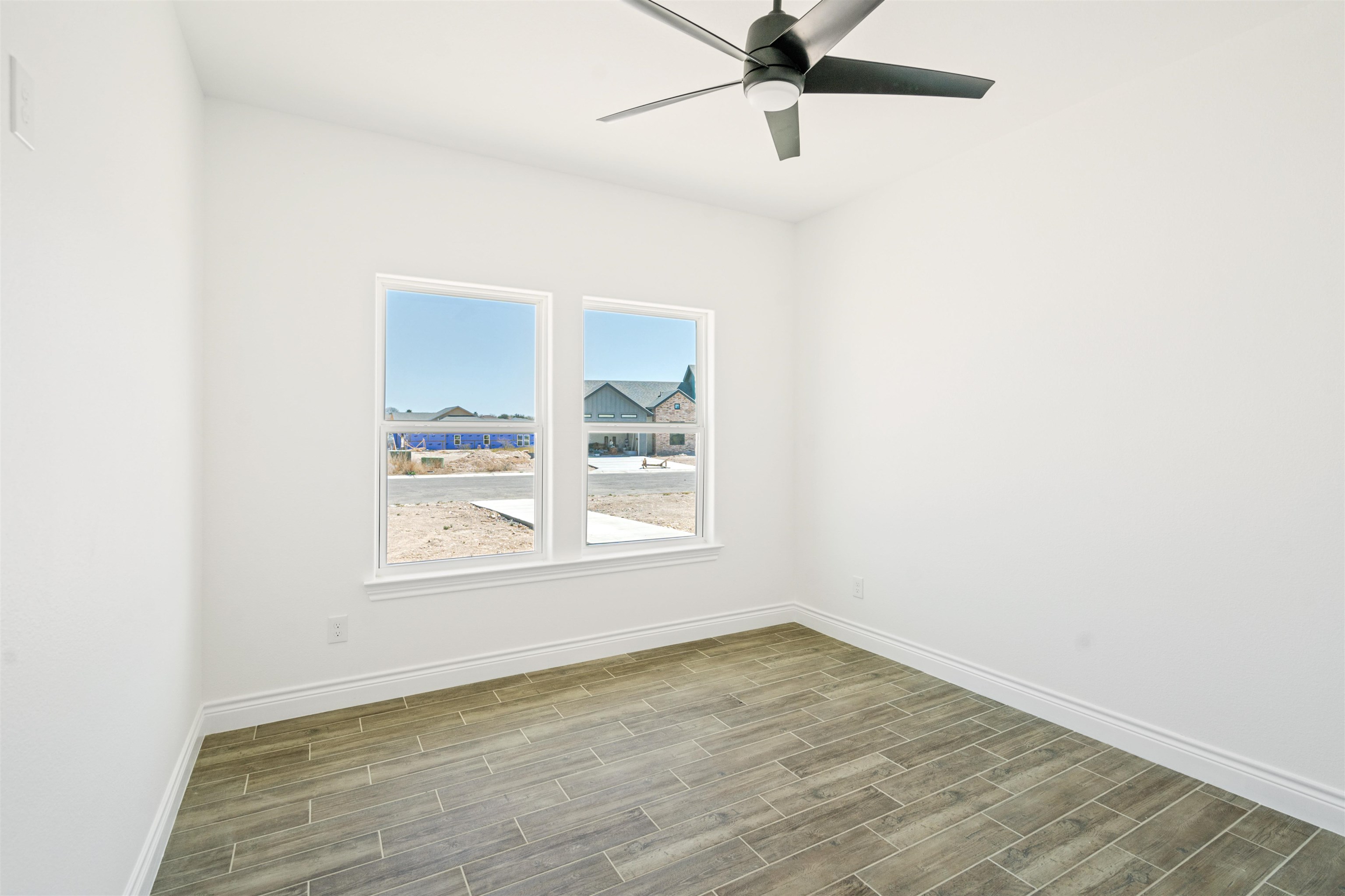 Image 37 of 50 For 1015 Buffalo Gap