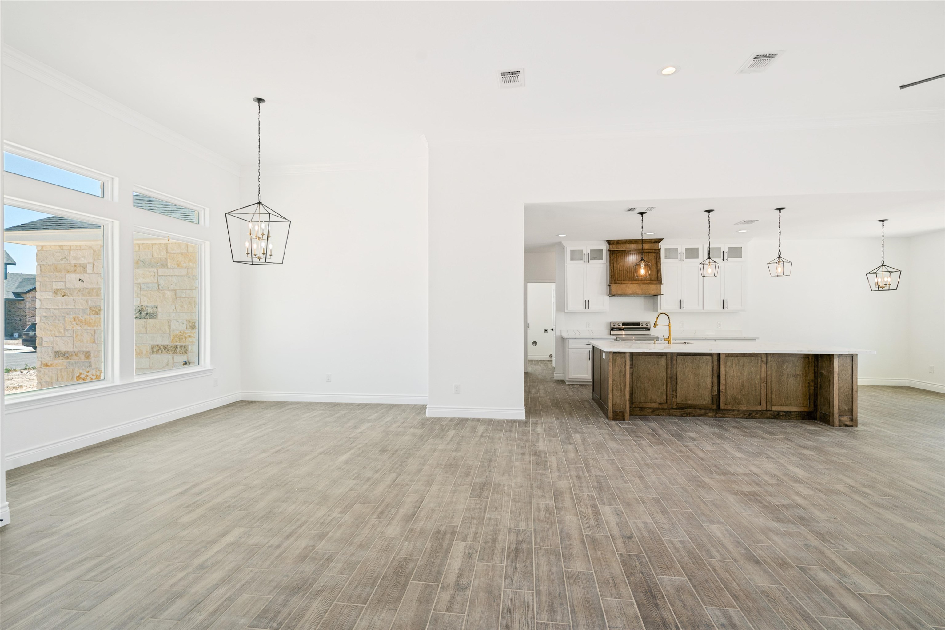 Image 7 of 50 For 1015 Buffalo Gap