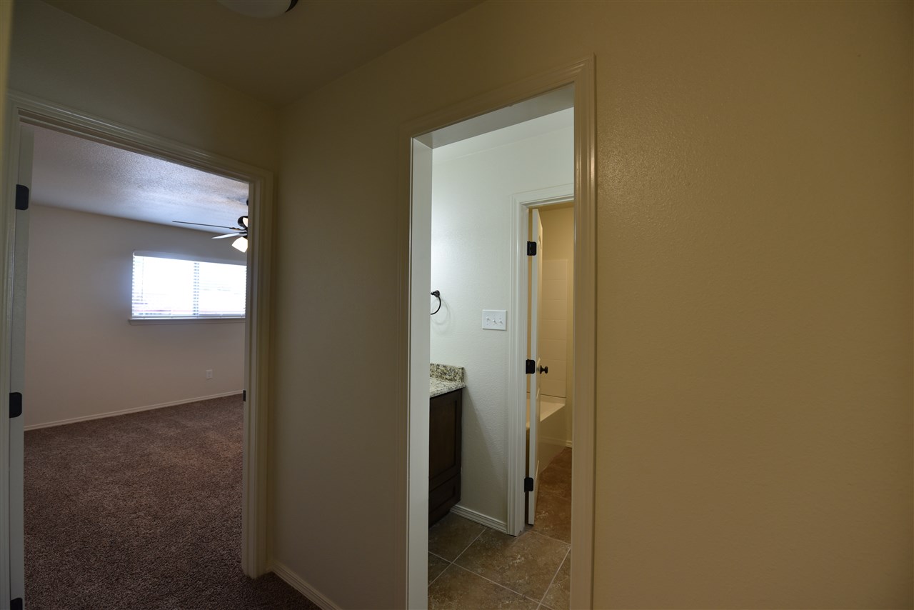 Image 17 of 18 For 111 Rhonda Drive B