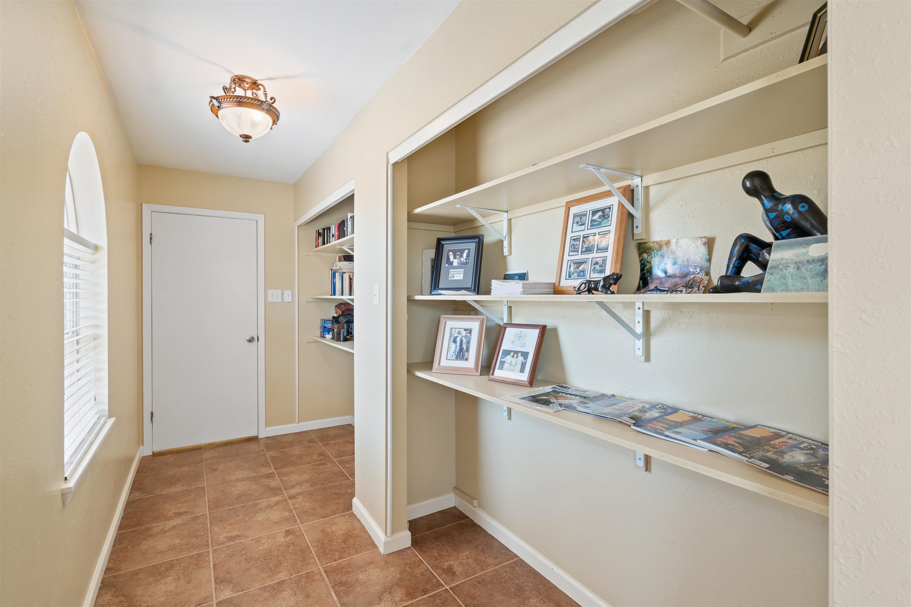 Image 37 of 50 For 316 Grandview